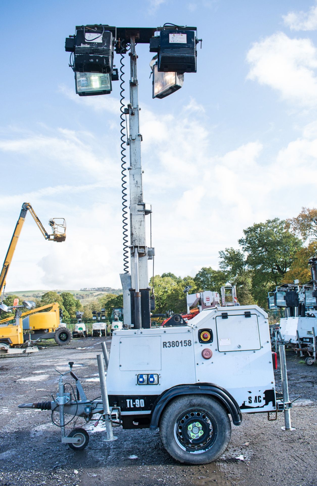 SMC TL-90 diesel driven mobile lighting tower Year: 2012 S/N: 129399 Recorded hours: 4493 R380158 - Image 5 of 8