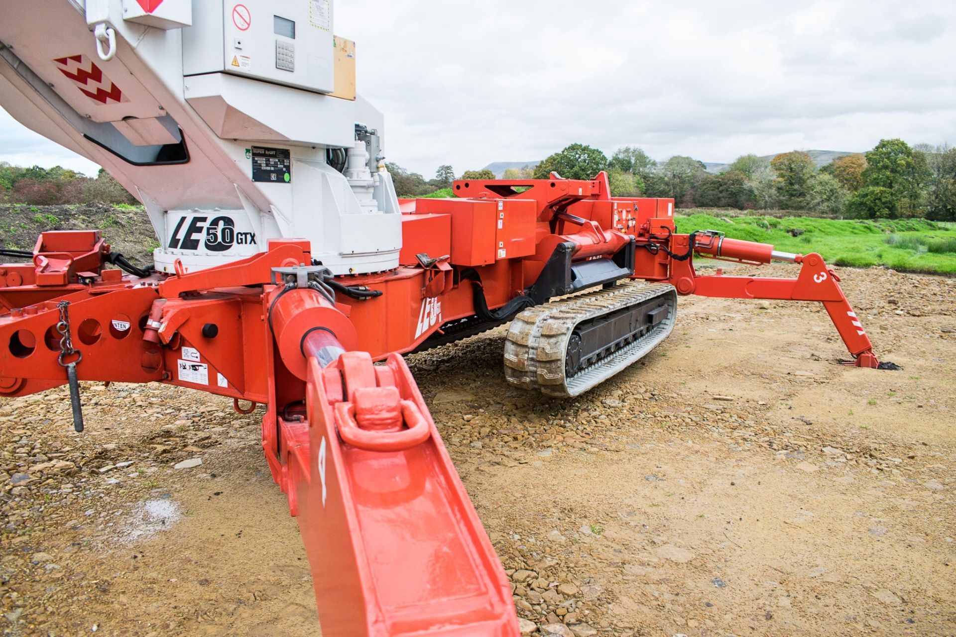 Teupen Leo 50 GTX 50 metre rubber tracked aerial platform Year: 2008 S/N: 140740 Recorded Hours: - Image 33 of 39