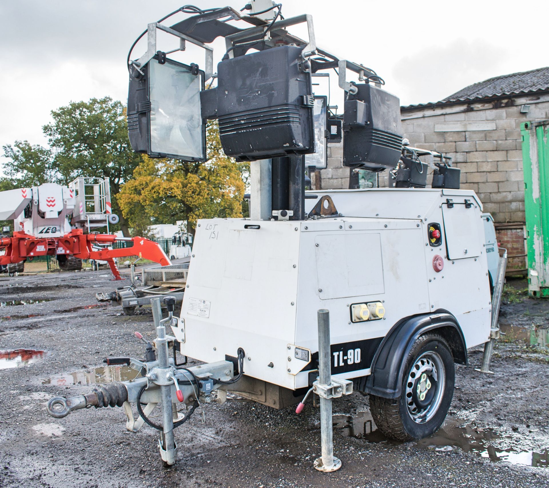 SMC TL-90 diesel driven mobile lighting tower  Year: 2012 S/N: 129657 Recorded hours: 5835 A593319