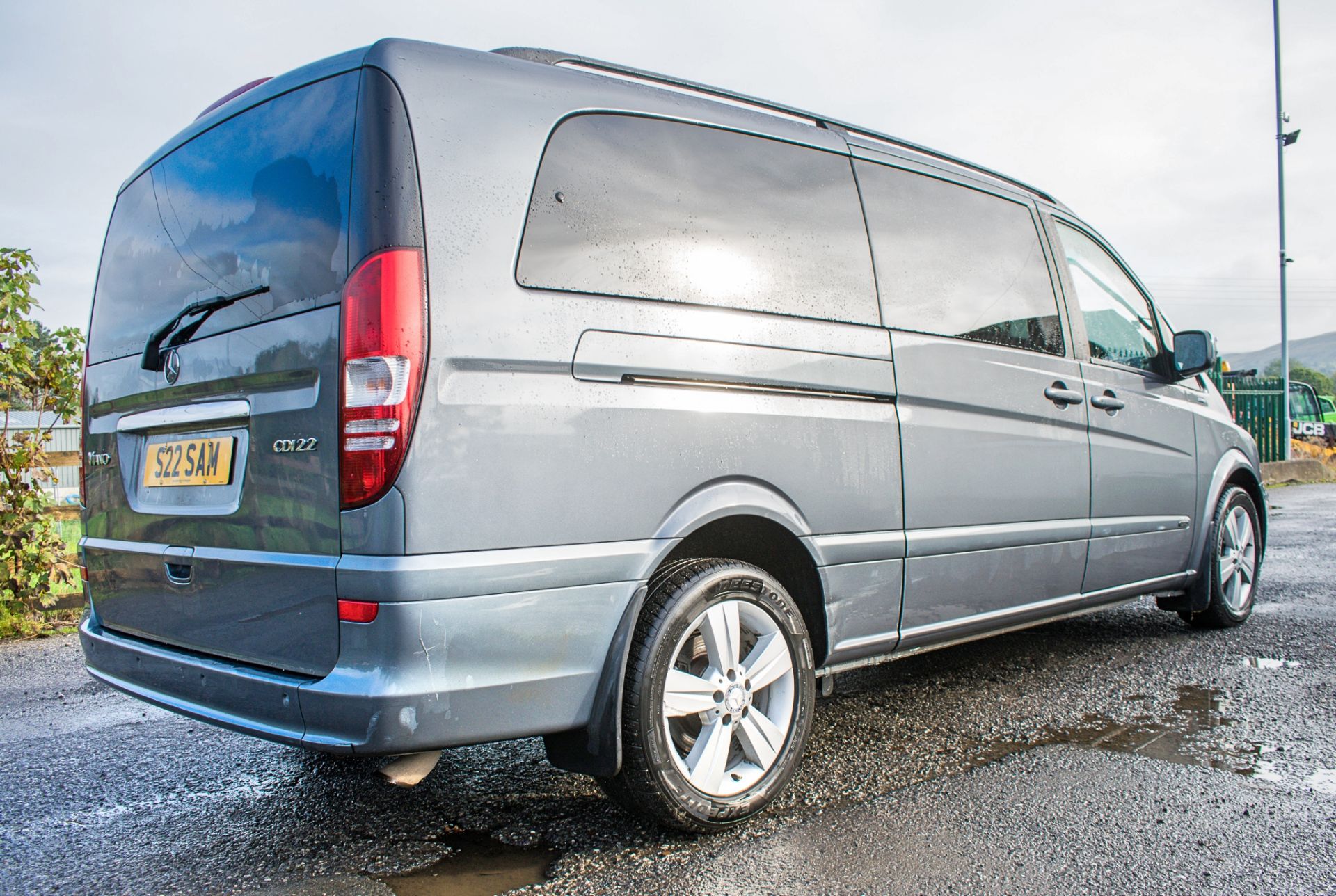 Mercedes Benz Viano 2.2 CDi Ambiente XLWB 7 seat luxury people carrier Registration Number: S22 - Image 3 of 20