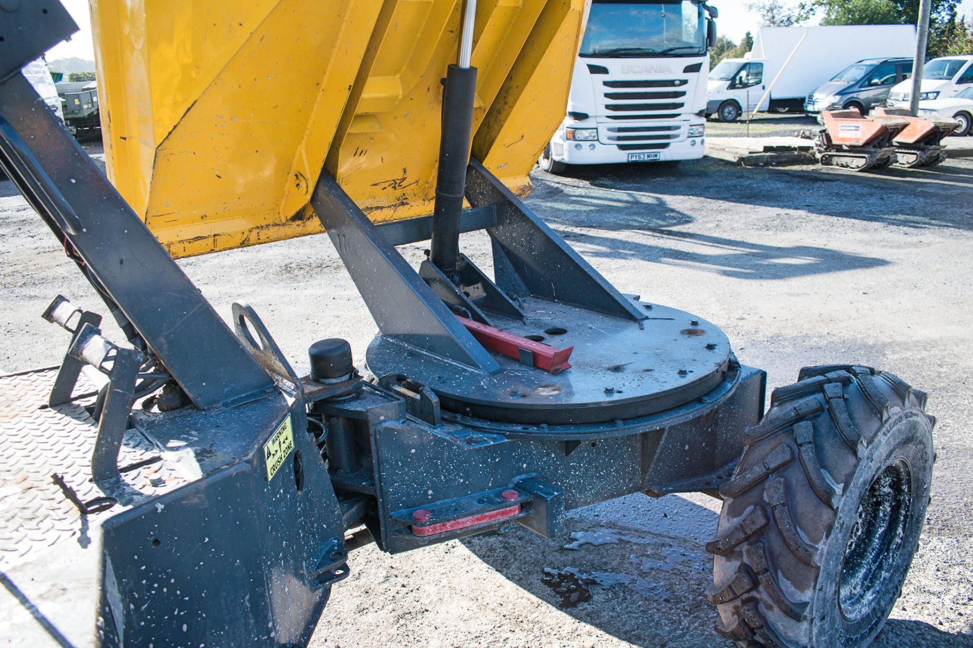 Benford Terex 3 tonne swivel skip dumper  Year:2003 S/N: E310AS314 Recorded hours: Clock blank  678 - Image 8 of 17