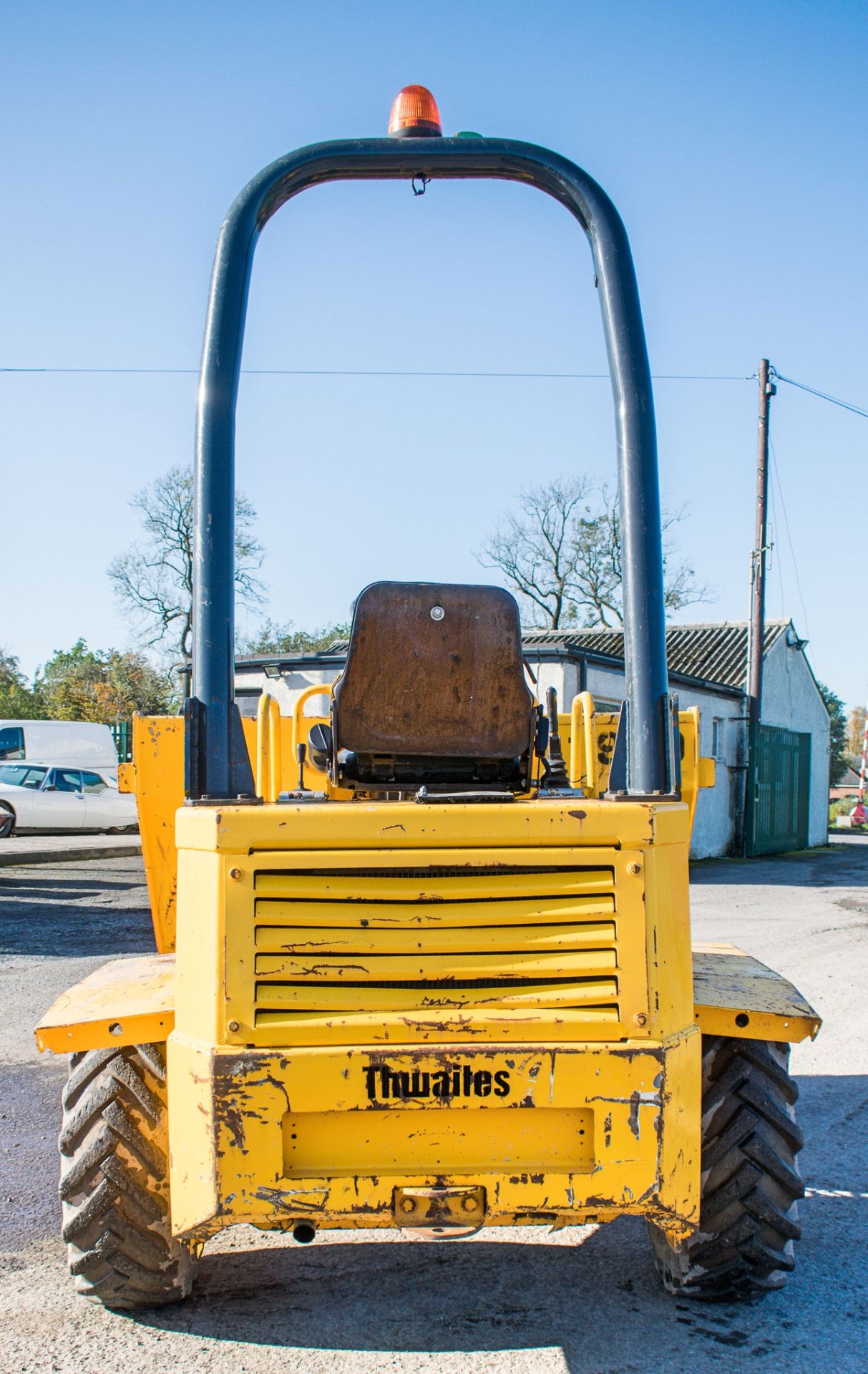 Thwaites 3 tonne straight skip dumper  Year: 2005 S/N: A5356 Recorded hours: 2523 1910 - Image 6 of 16