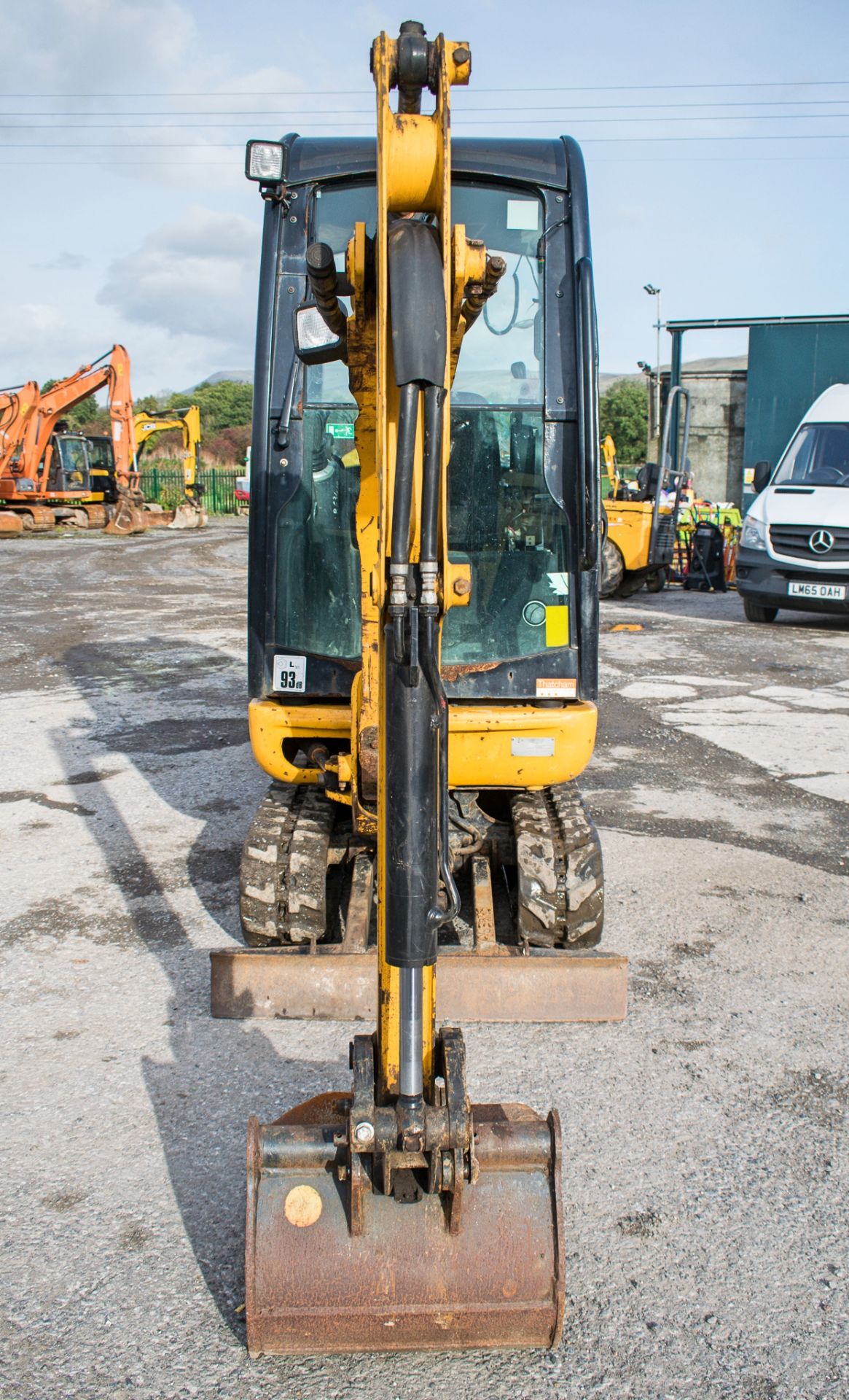 JCB 801.6 1.5 tonne rubber tracked mini excavator Year: 2014 S/N: 2071579 Recorded Hours: 1935 - Image 5 of 17