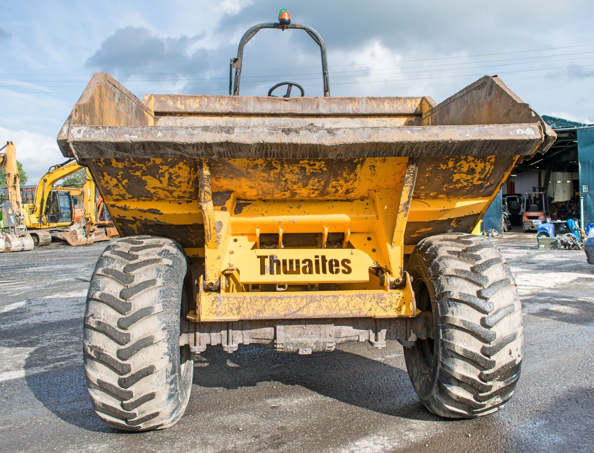 Thwaites 10 tonne straight skip dumper Year: 2008 S/N: 5379 Recorded Hours: 5617 DU17 - Image 5 of 15