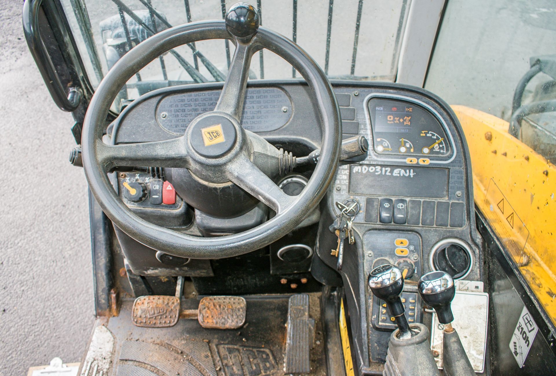 JCB 535-95 9.5 metre telescopic handler Year: 2014 S/N: 2342130 Recorded Hours: 1848 A638500 - Image 18 of 19