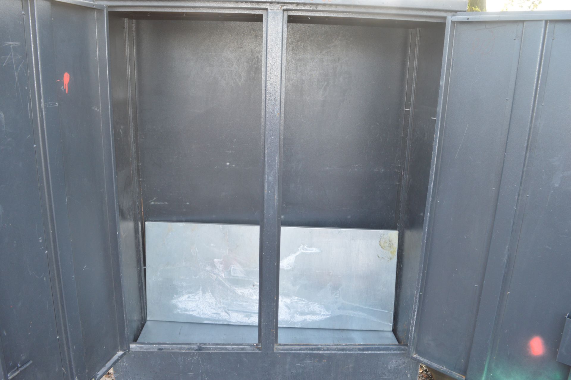 Tuffstore steel site cabinet ** No keys but unlocked ** - Image 2 of 2