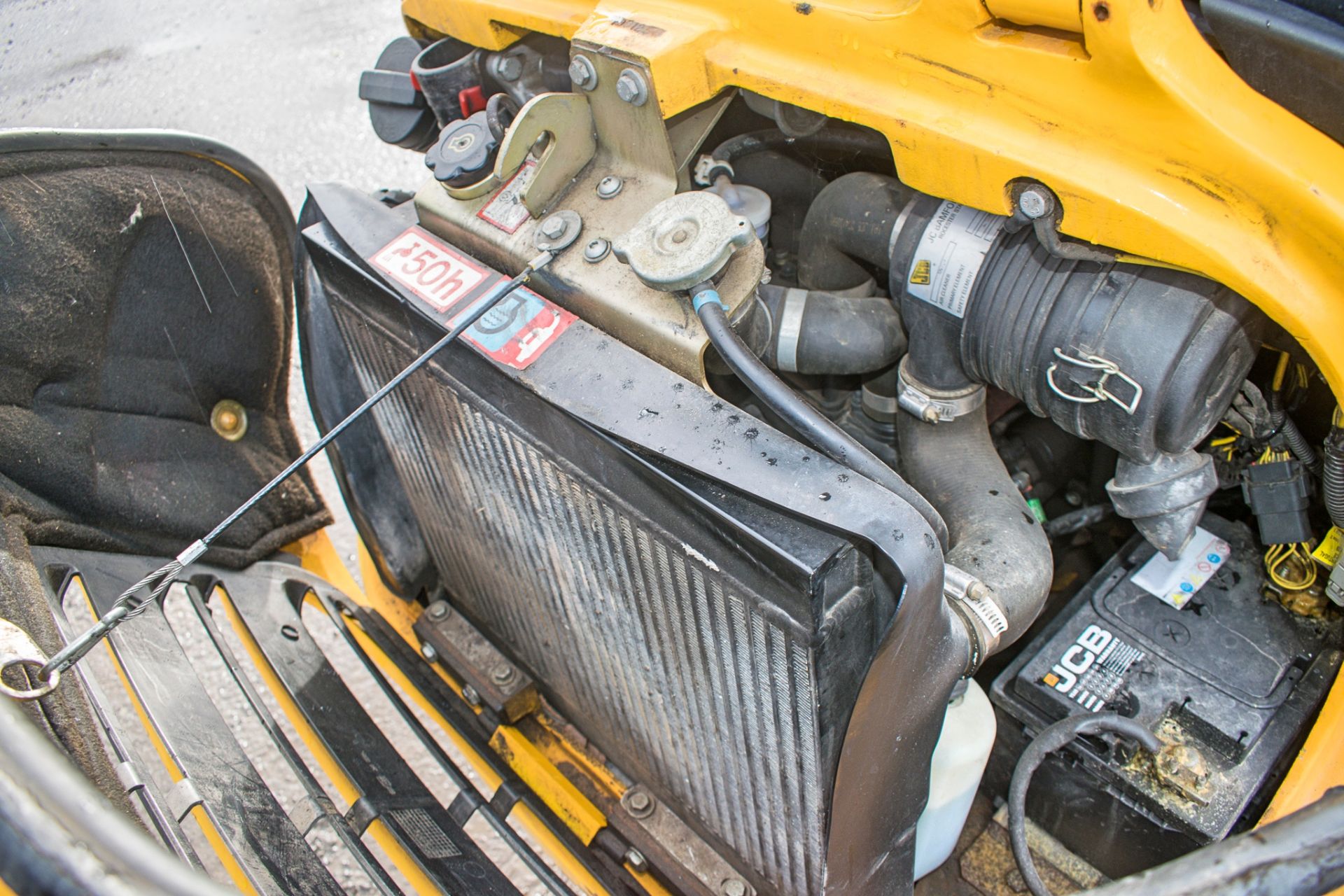 JCB 801.4 1.5 tonne rubber tracked mini excavator Year: 2008 S/N: 285989 Recorded hours: 1261 blade, - Image 16 of 18