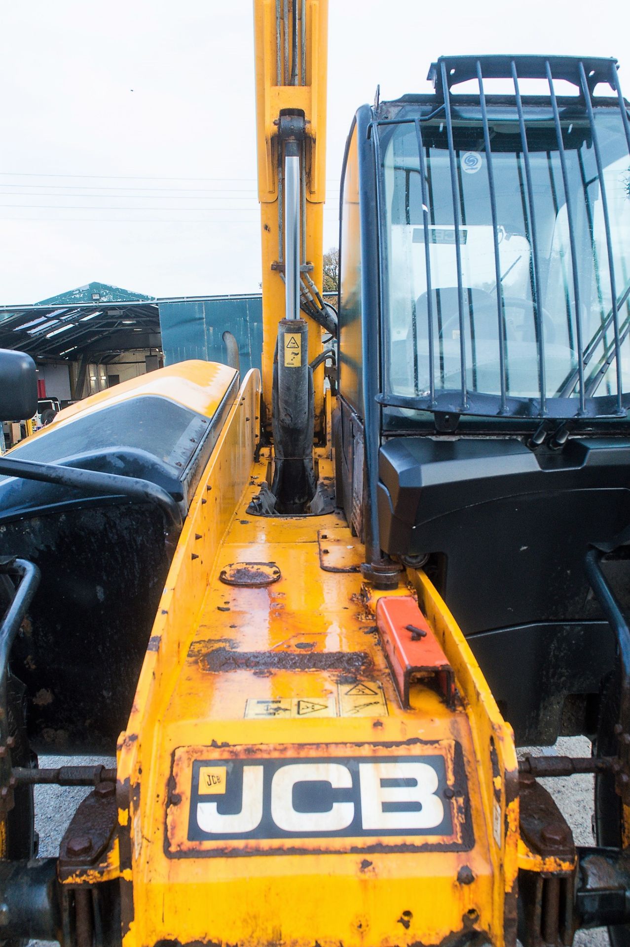 JCB 531-70 7 metre telescopic handler Year: 2014 S/N: 2337067 Recorded Hours: 2020 c/w rear camera - Image 14 of 19