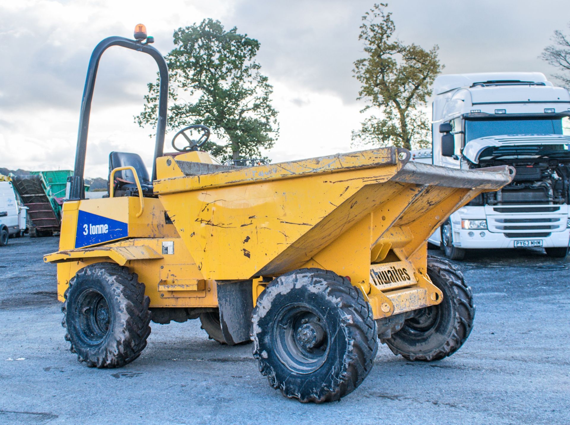 Thwaites 3 tonne straight skip dumper Year: 2005 S/N: 2A5667 Recorded Hours: 2288 1908 - Image 4 of 38