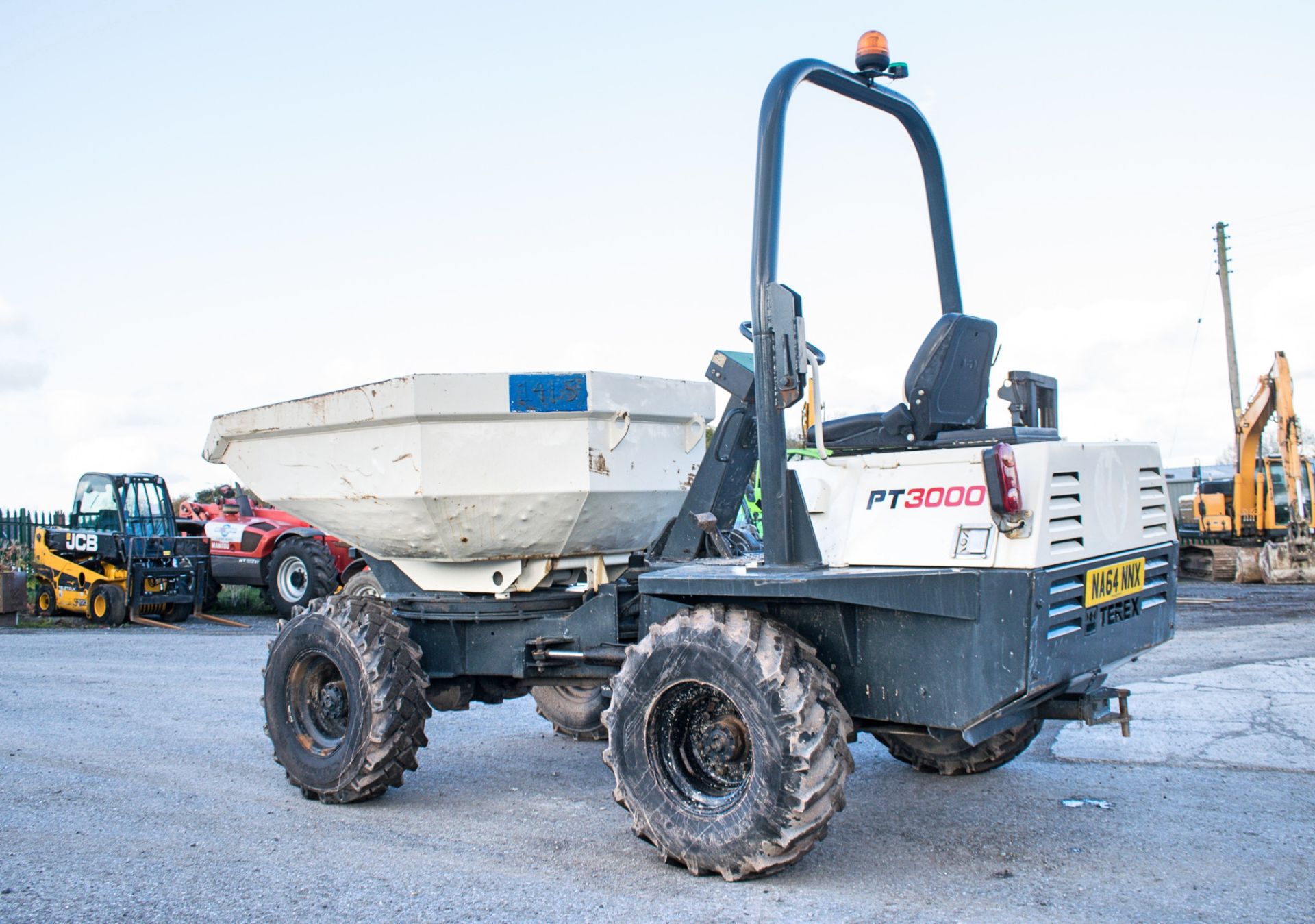 Benford Terex 3 tonne swivel skip dumper Year: 2007 S/N: E705FS196 Recorded Hours: Not displayed ( - Image 6 of 36