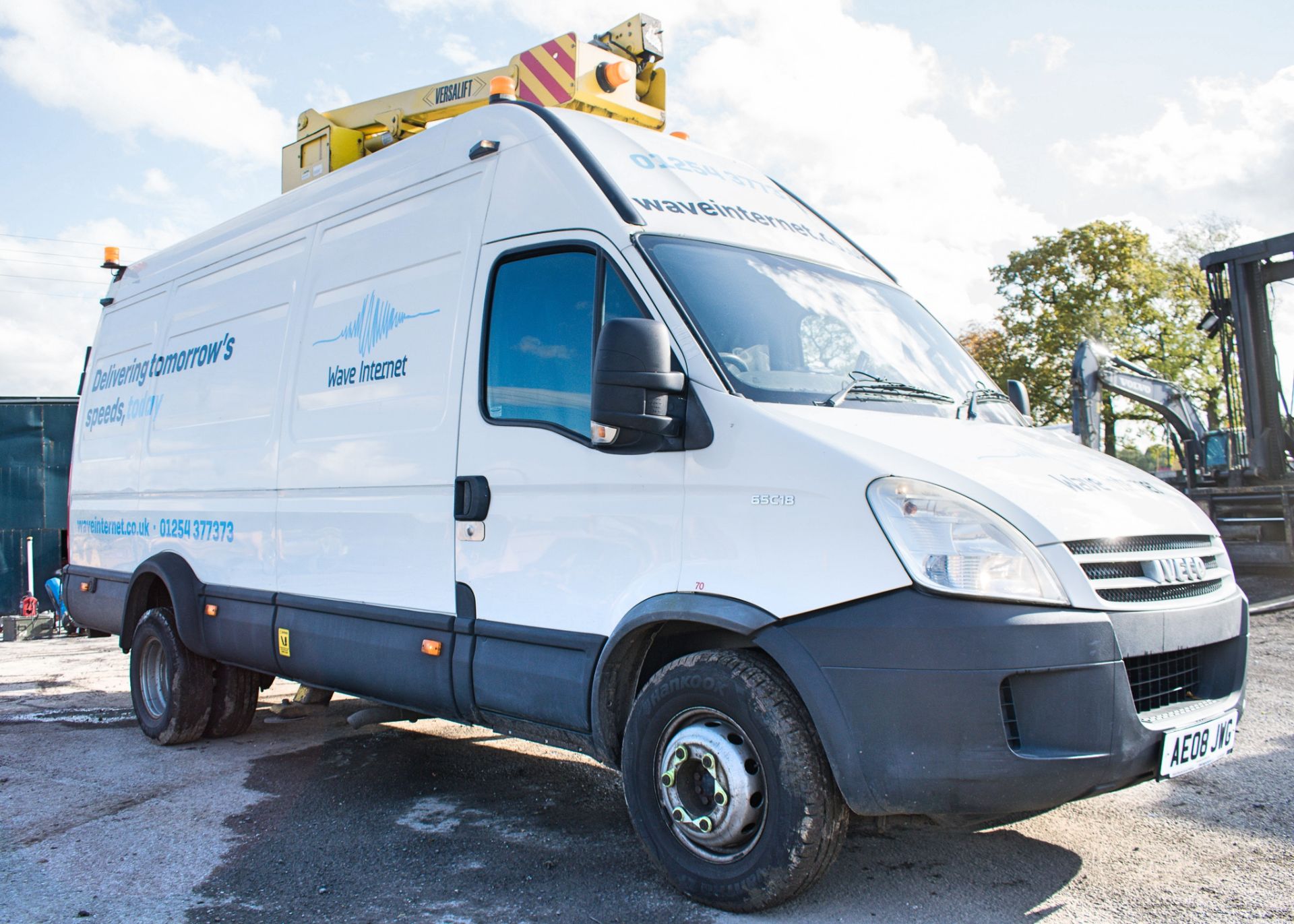 Iveco Daily 65C18 4x2 van derived Versalift EST46NF articulated mobile access platform - Image 2 of 23