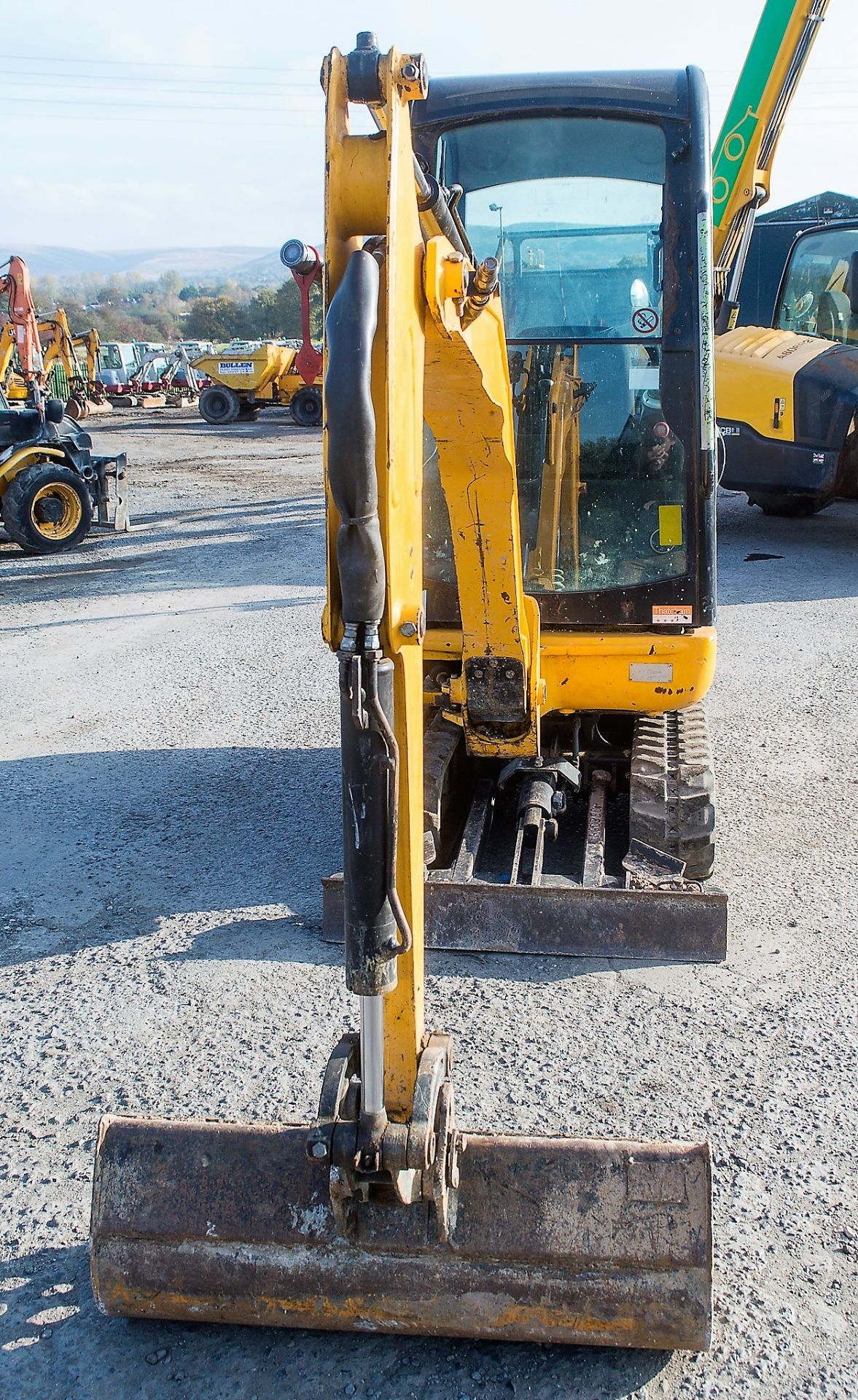 JCB 8018 1.5 tonne rubber tracked mini excavator Year: 2013 S/N: 2074561 Recorded Hours: 1630 blade, - Image 5 of 19