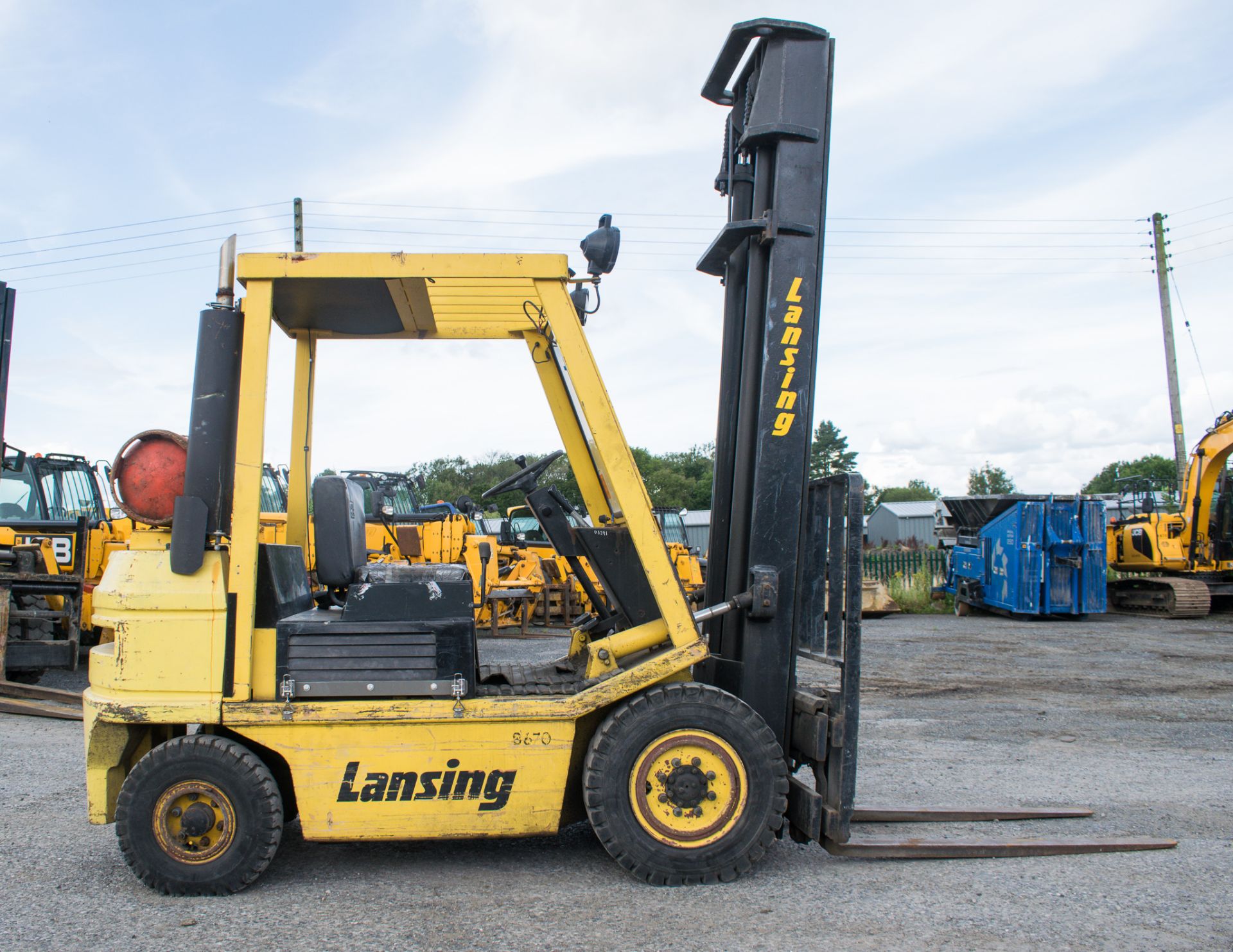 Lansing 7/2.5 2.5 tonne gas powered fork lift truck S/N: 36725 Recorded Hours: 219 - Image 4 of 12