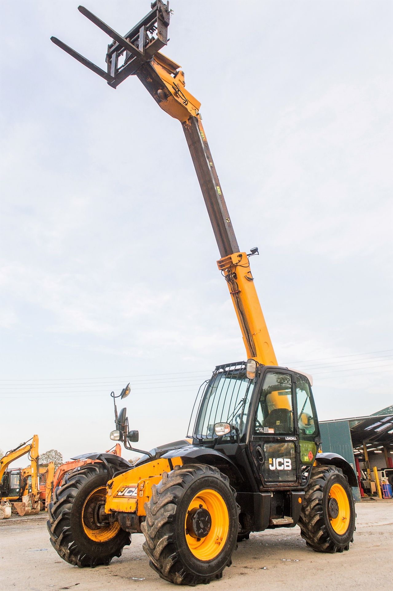 JCB 531-70 7 metre telescopic handler Year: 2014 S/N: 2337067 Recorded Hours: 2020 c/w rear camera - Image 13 of 19