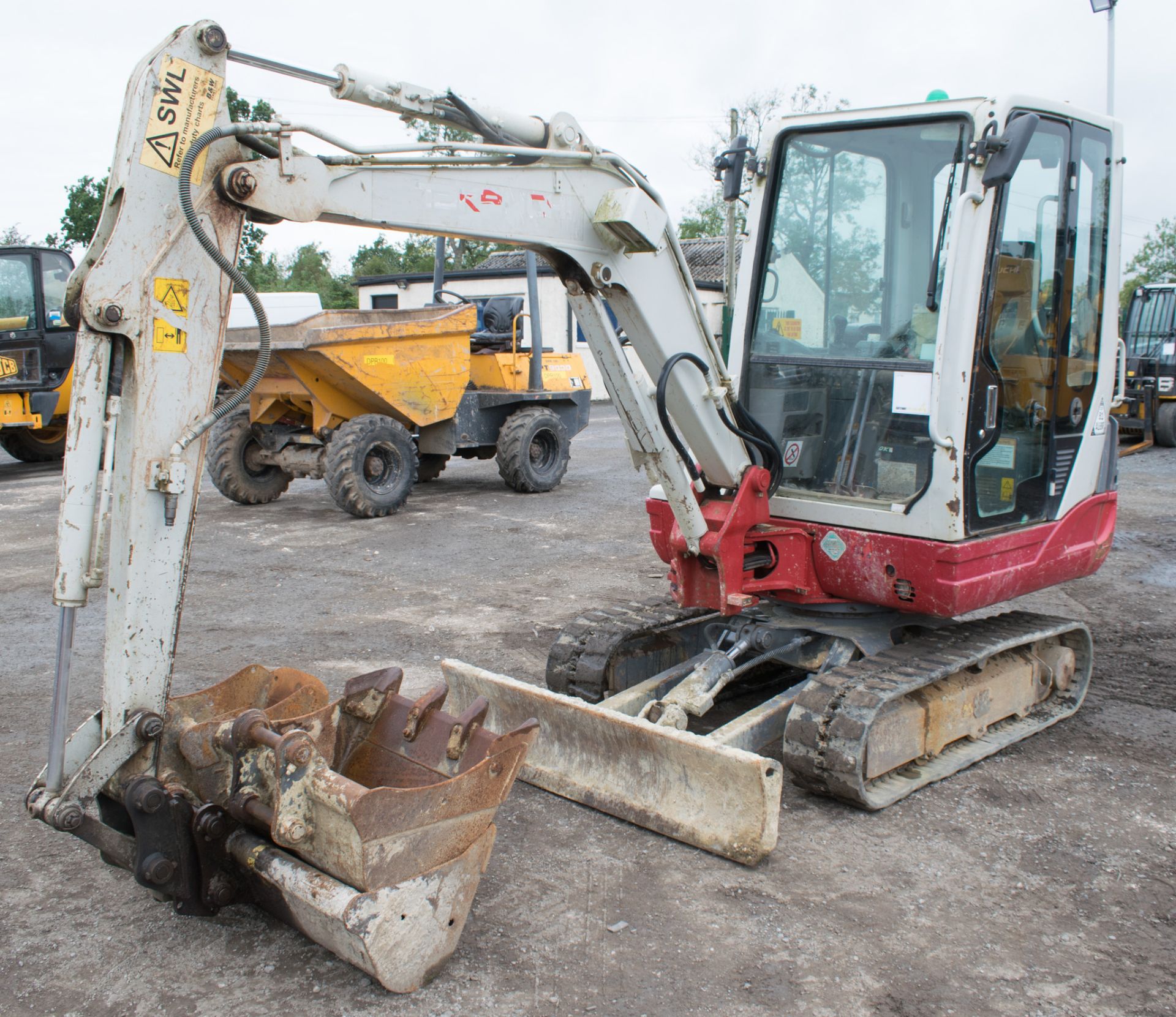 Takeuchi TB 228 2.8 tonne rubber tracked mini excavator  Year: 2014 S/N: 122803281 Recorded Hours: