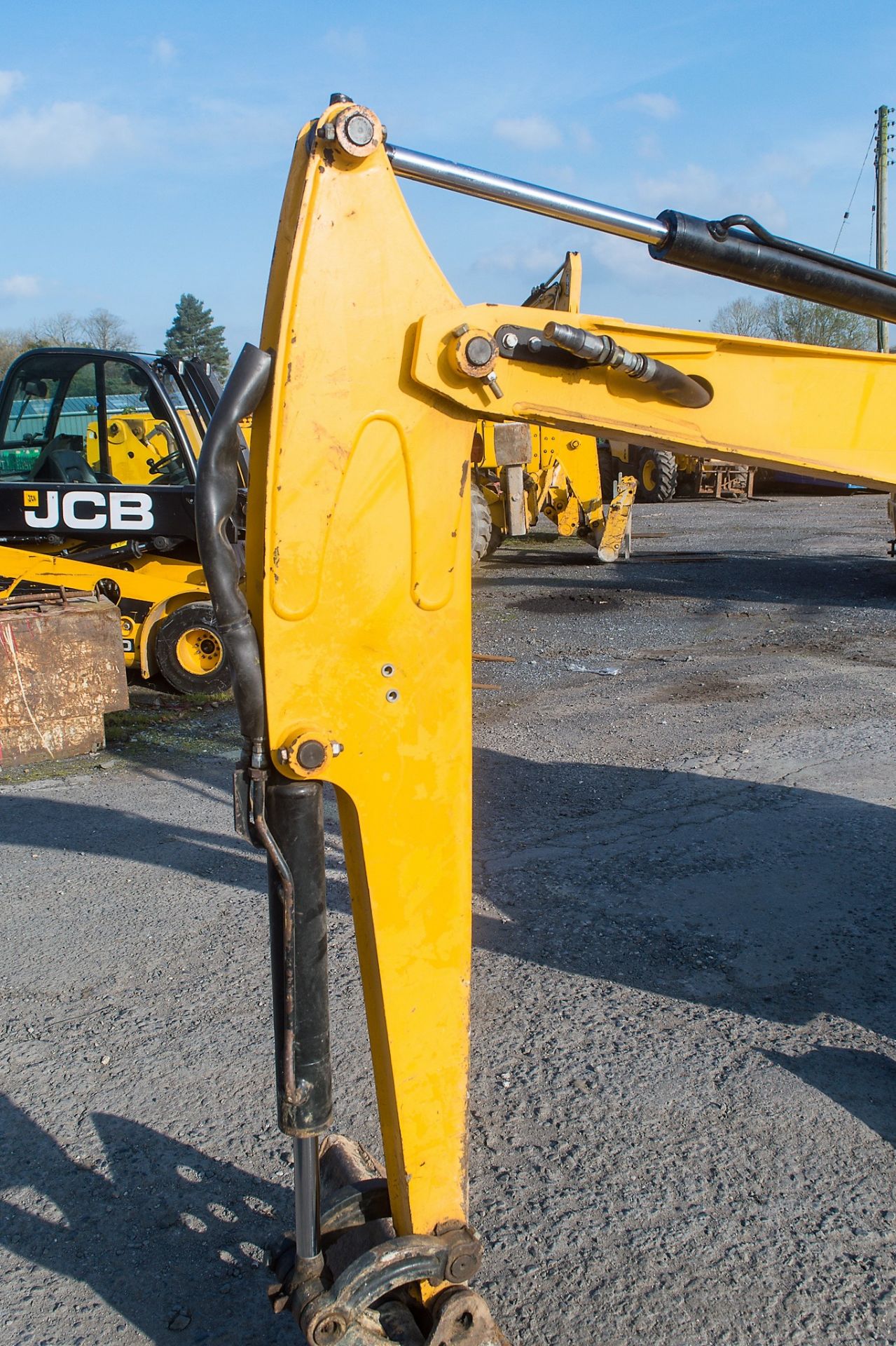 JCB 8018 1.5 tonne rubber tracked mini excavator Year: 2013 S/N: 2074561 Recorded Hours: 1630 blade, - Image 15 of 19