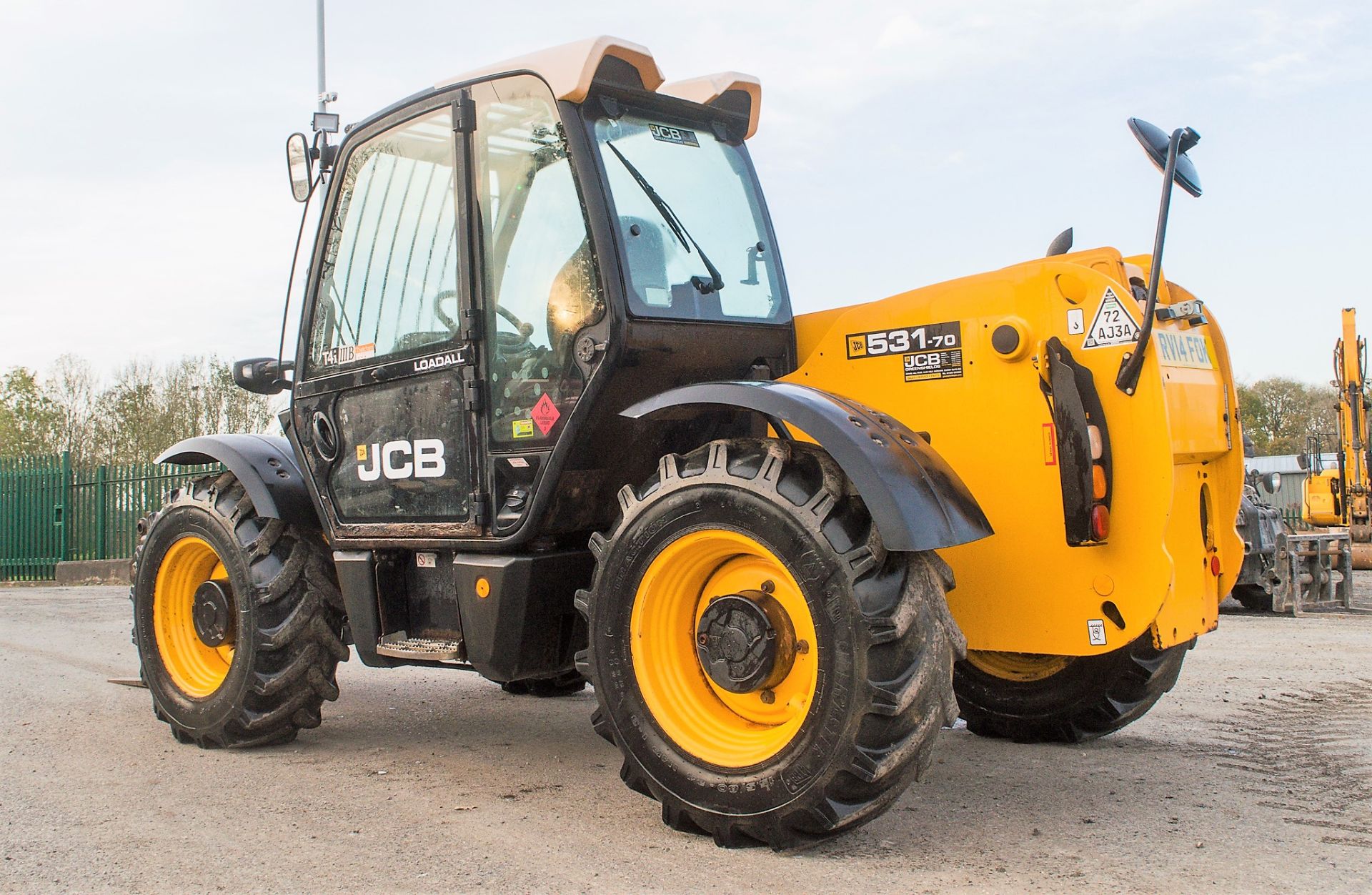 JCB 531-70 7 metre telescopic handler Year: 2014 S/N: 2337067 Recorded Hours: 2020 c/w rear camera - Image 3 of 19