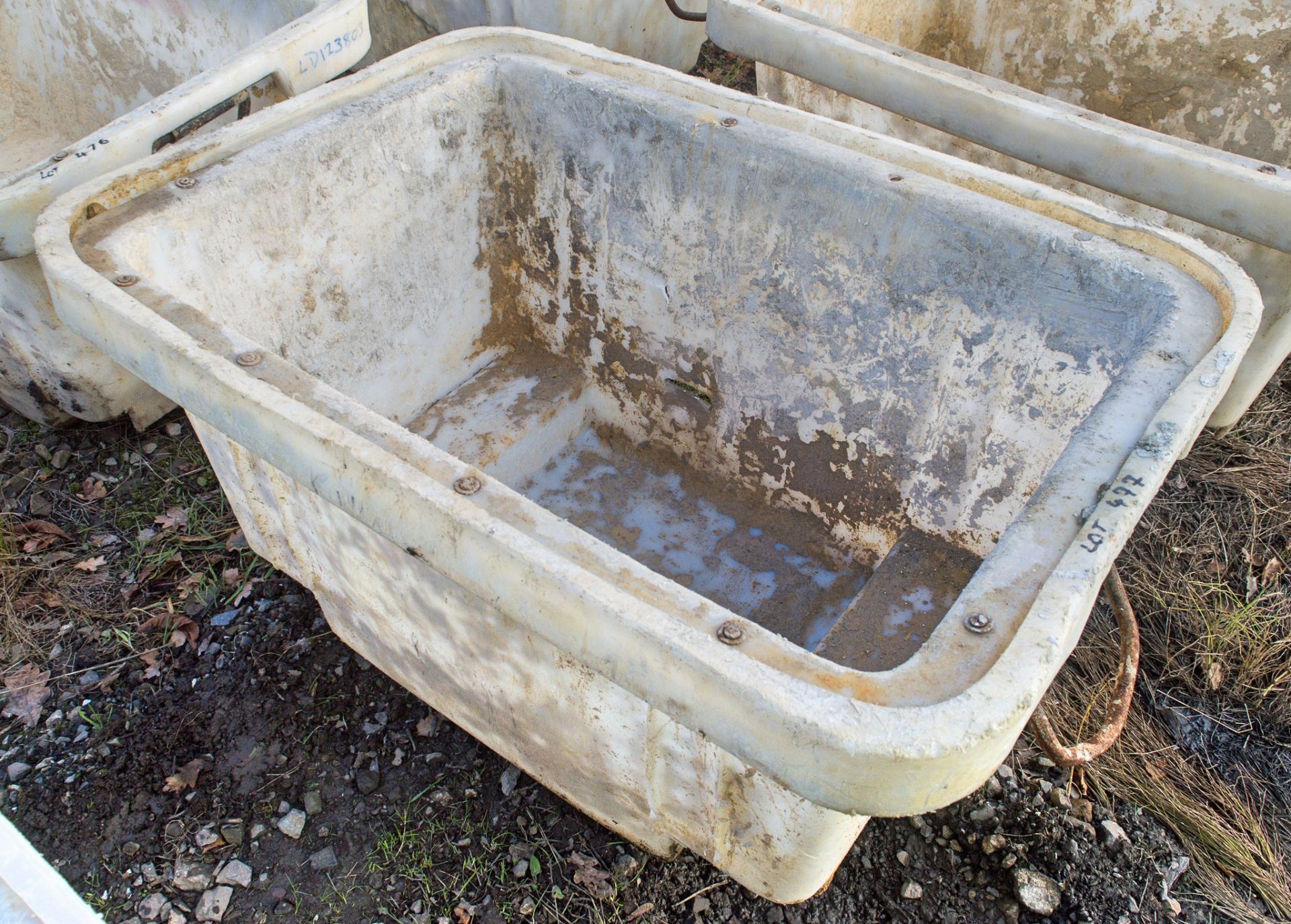 Plastic mortar tub