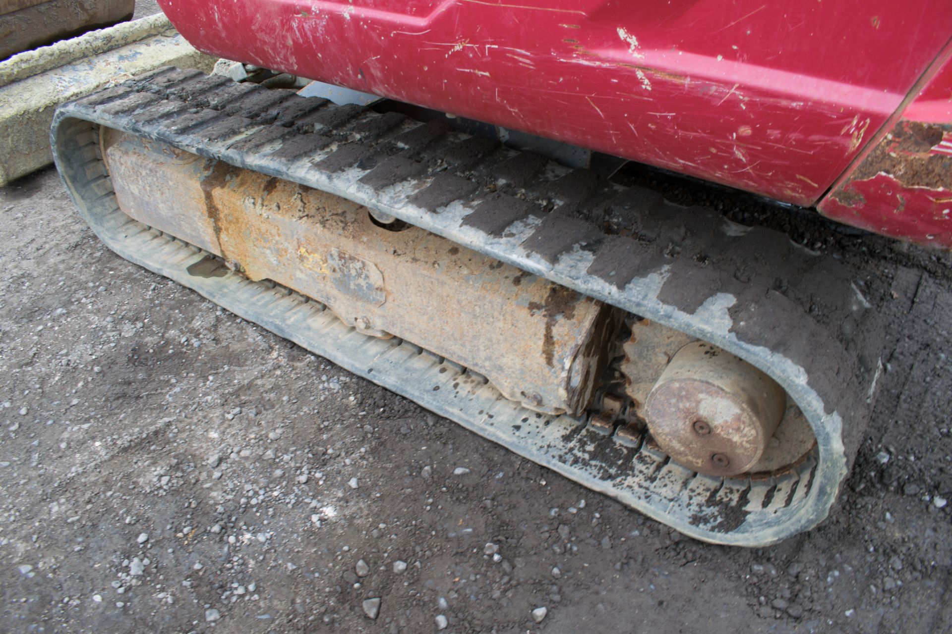 Takeuchi TB 228 2.8 tonne rubber tracked mini excavator  Year: 2014 S/N: 122803281 Recorded Hours: - Image 11 of 14