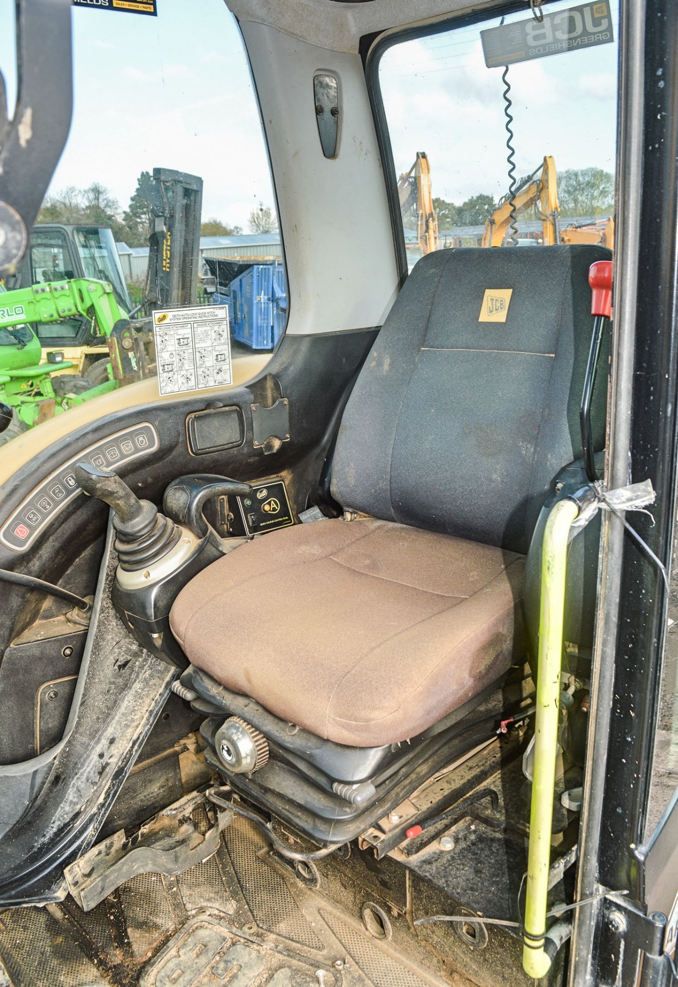 JCB 8085 ZTS 8.5 tonne rubber tracked midi excavator Year: 2012 S/N: 1072502 Recorded Hours: 3250 - Image 22 of 24