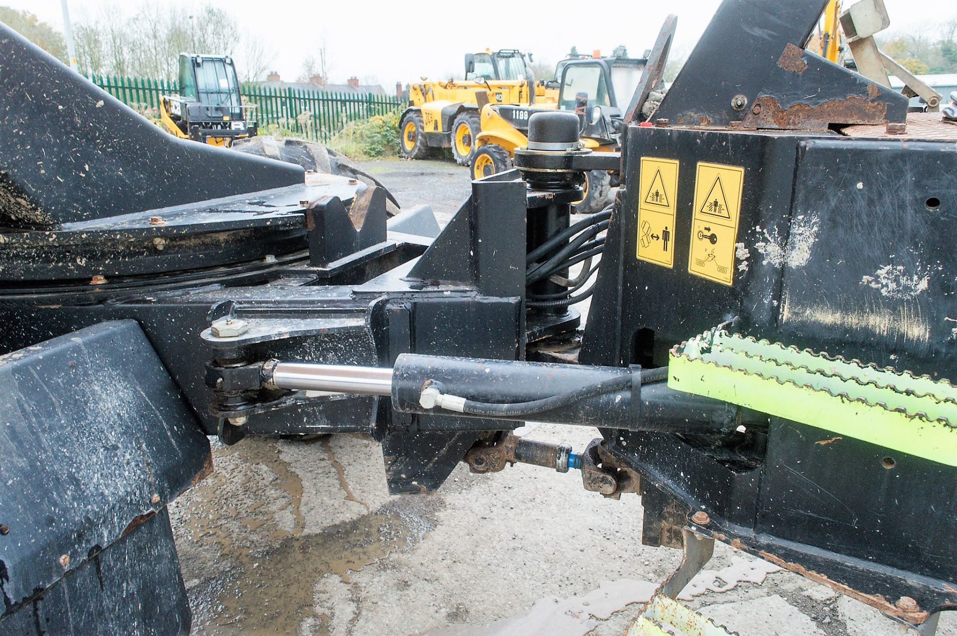 JCB 6 tonne swivel skip dumper Year: 2015 S/N: EFFRL7343 Recorded Hours: 731 ** Starts, runs, tips & - Image 14 of 18