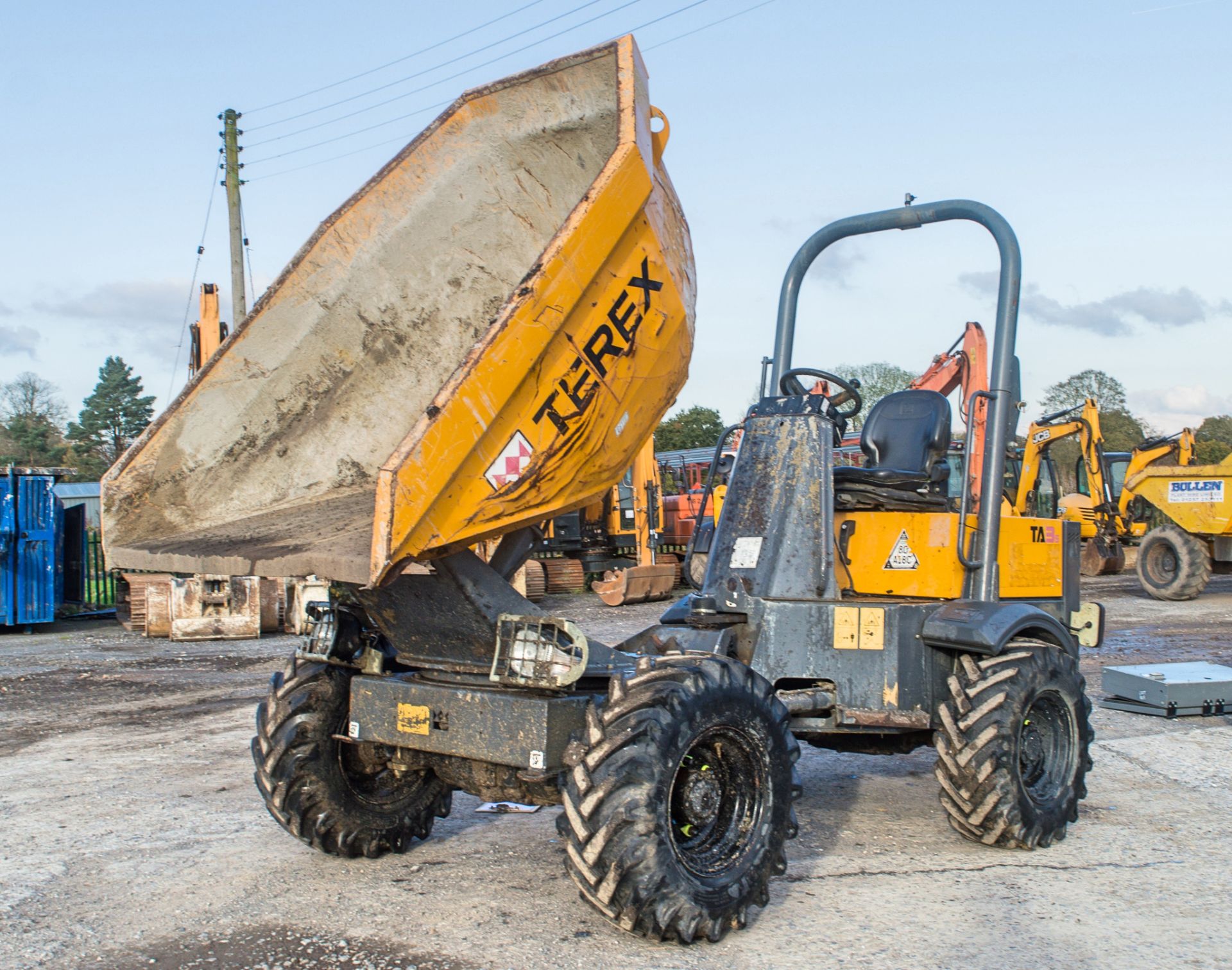 Terex TA3s 3 tonne swivel skip dumper Year: 2014 S/N: EE4PB5478 Recorded Hours: 911 A635102 - Image 7 of 20