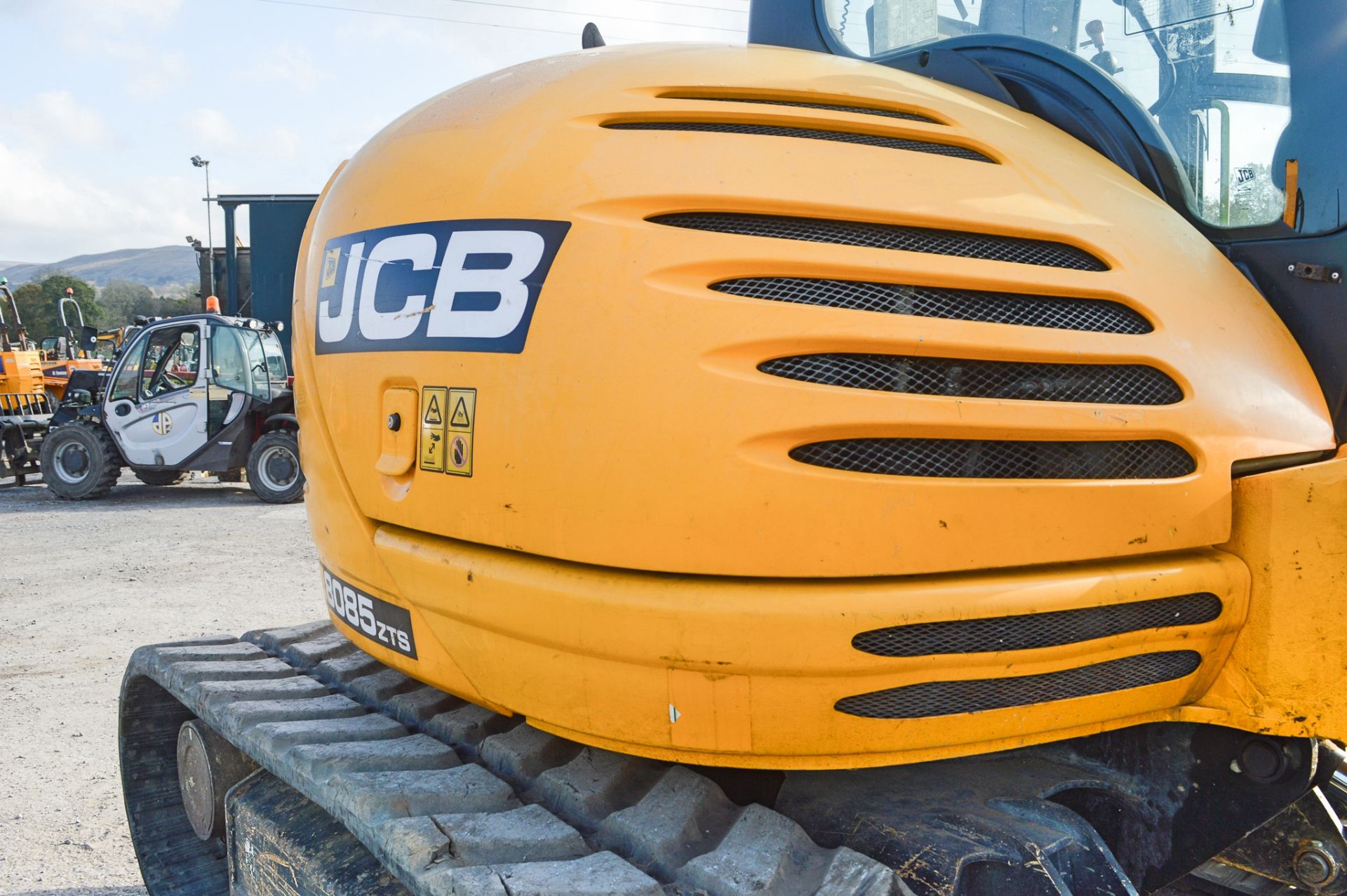 JCB 8085 ZTS 8.5 tonne rubber tracked midi excavator Year: 2012 S/N: 1072502 Recorded Hours: 3250 - Image 19 of 24