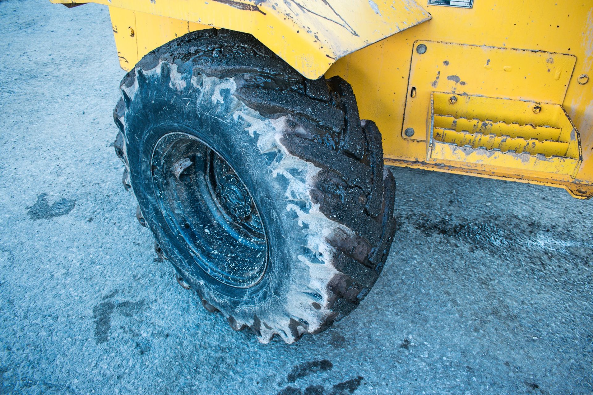 Thwaites 3 tonne straight skip dumper Year: 2005 S/N: 2A5667 Recorded Hours: 2288 1908 - Image 17 of 38