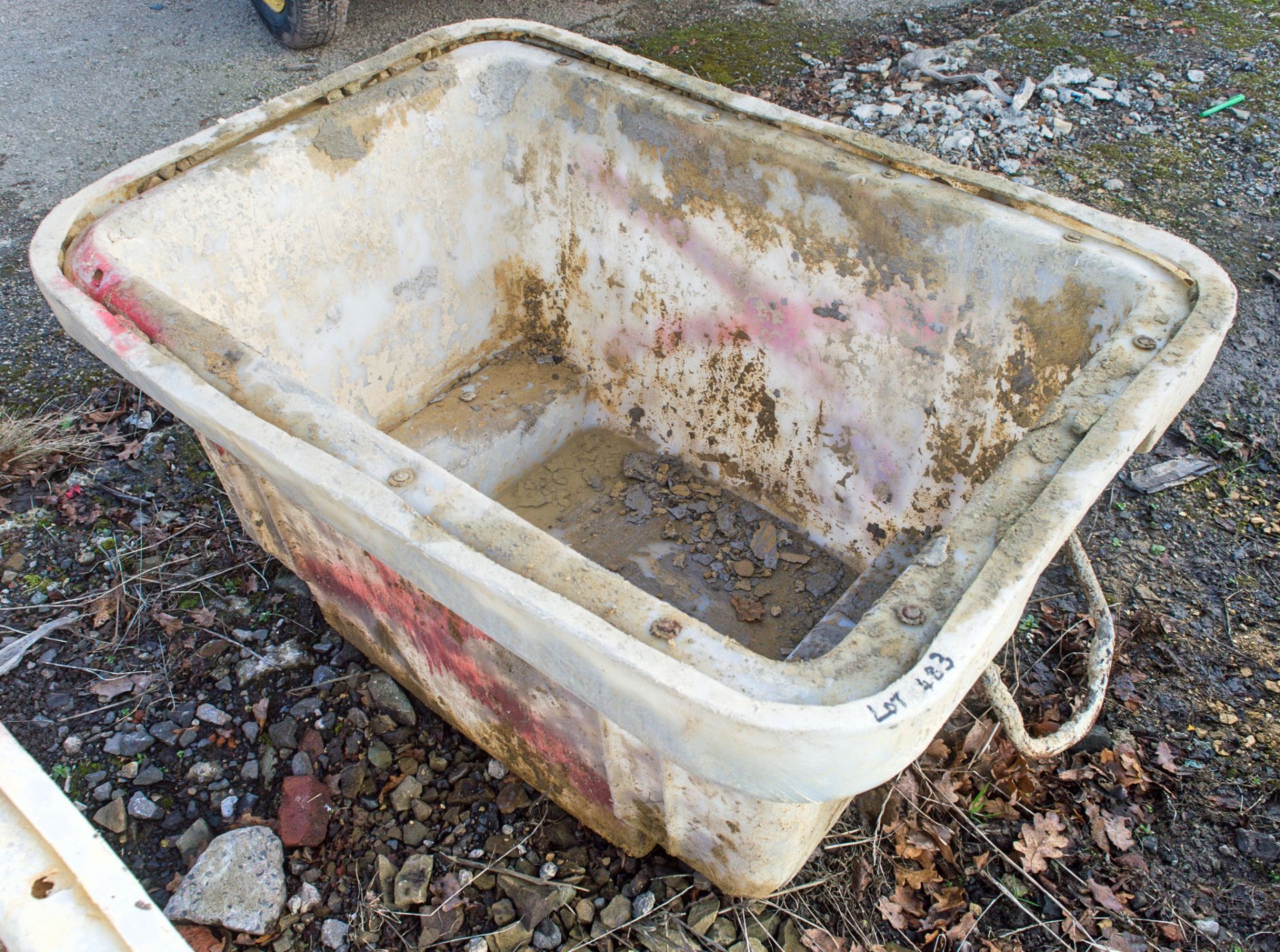 Plastic mortar tub