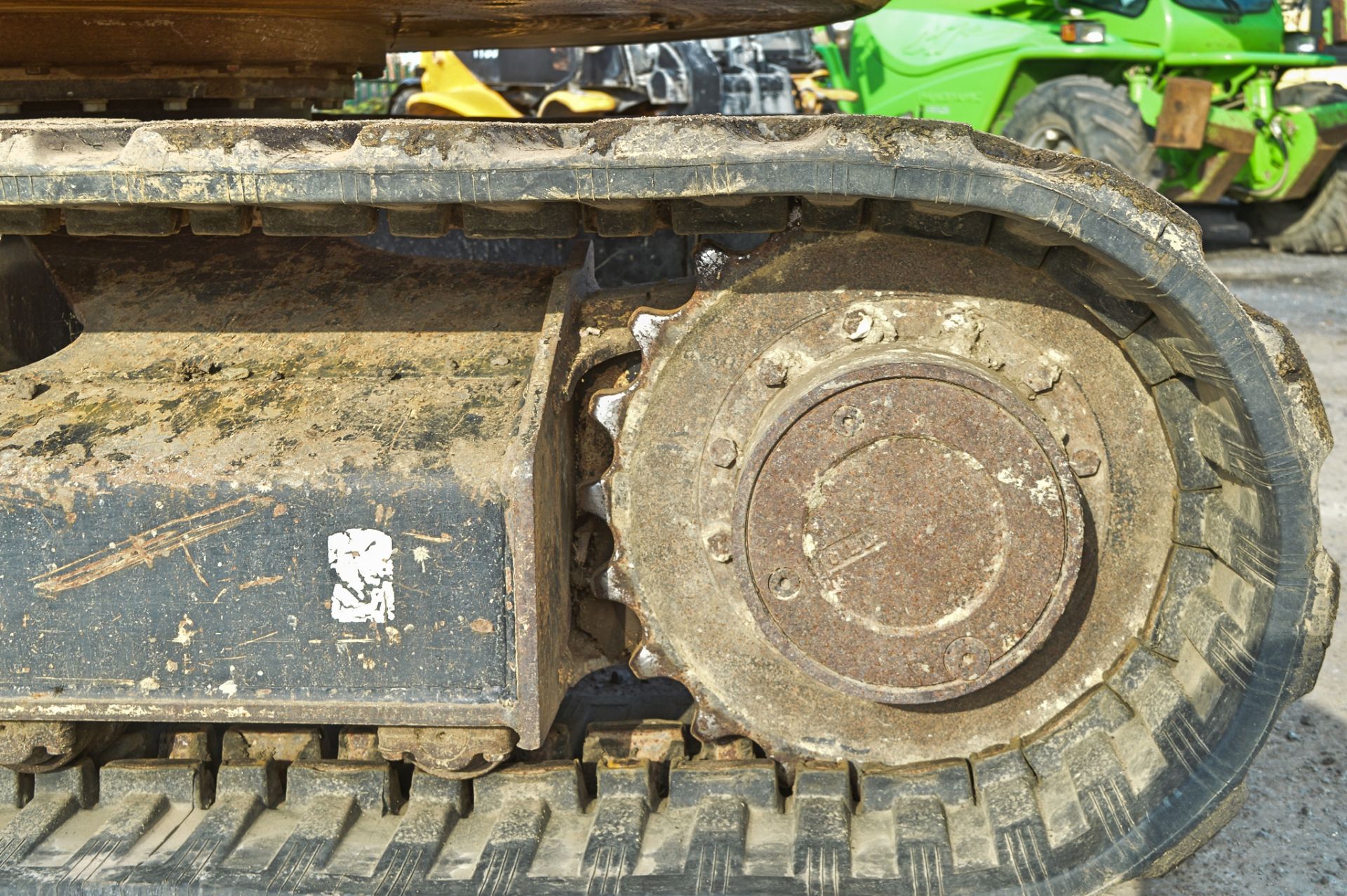 JCB 8085 ZTS 8.5 tonne rubber tracked midi excavator Year: 2012 S/N: 1072502 Recorded Hours: 3250 - Image 8 of 24