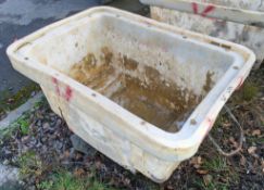 Plastic mortar tub