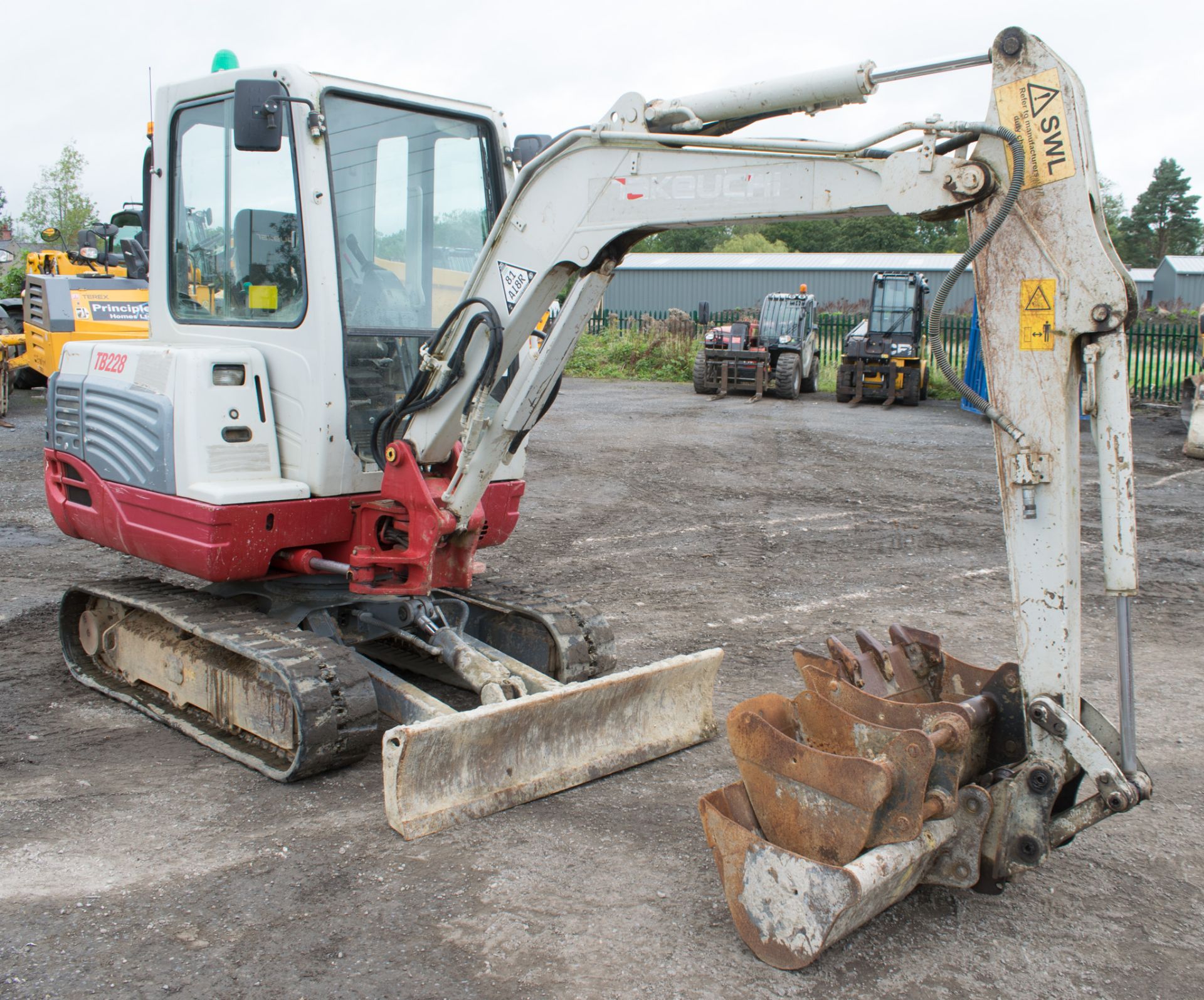 Takeuchi TB 228 2.8 tonne rubber tracked mini excavator  Year: 2014 S/N: 122803281 Recorded Hours: - Image 5 of 14