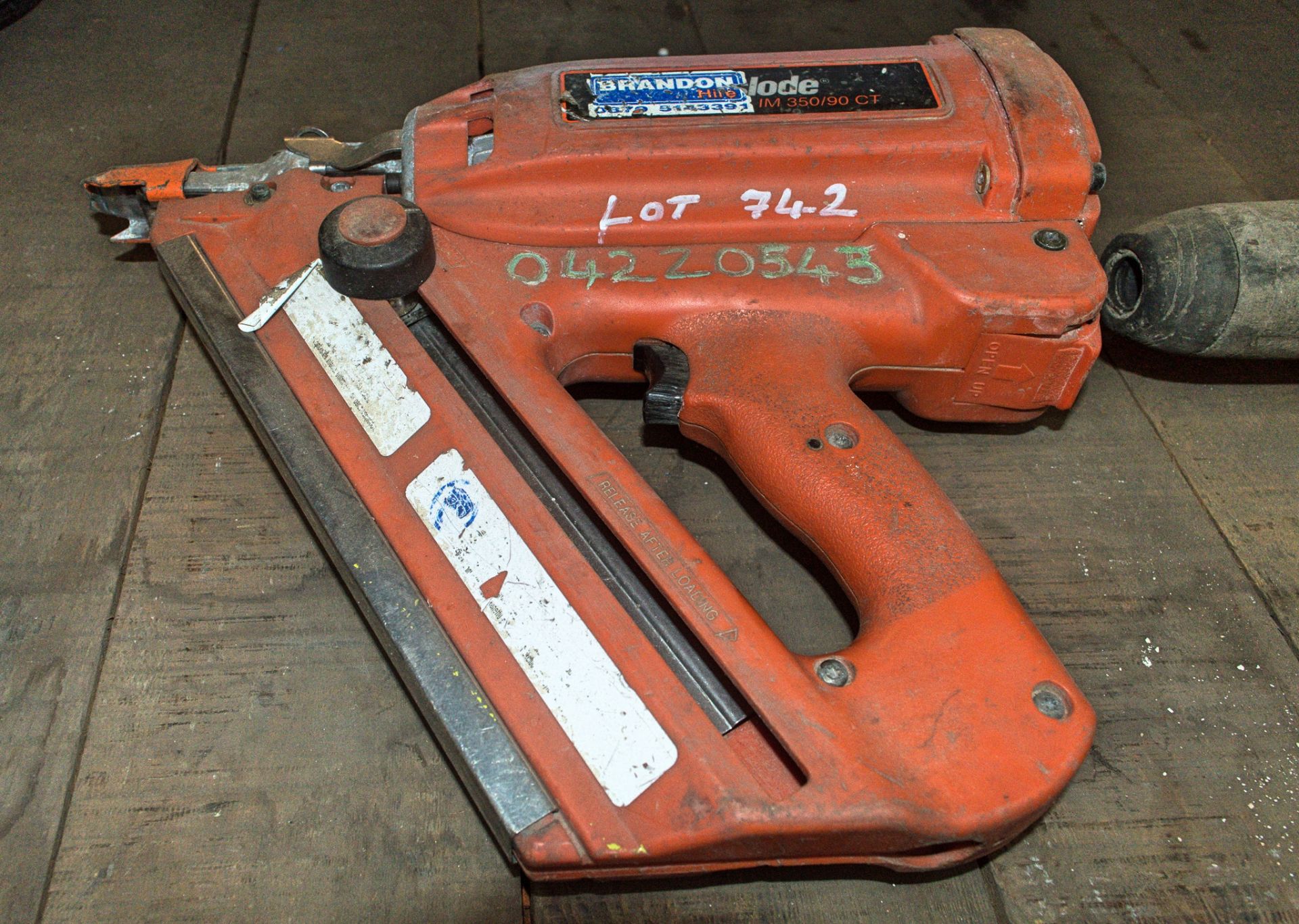 Paslode IM350/90 nail gun