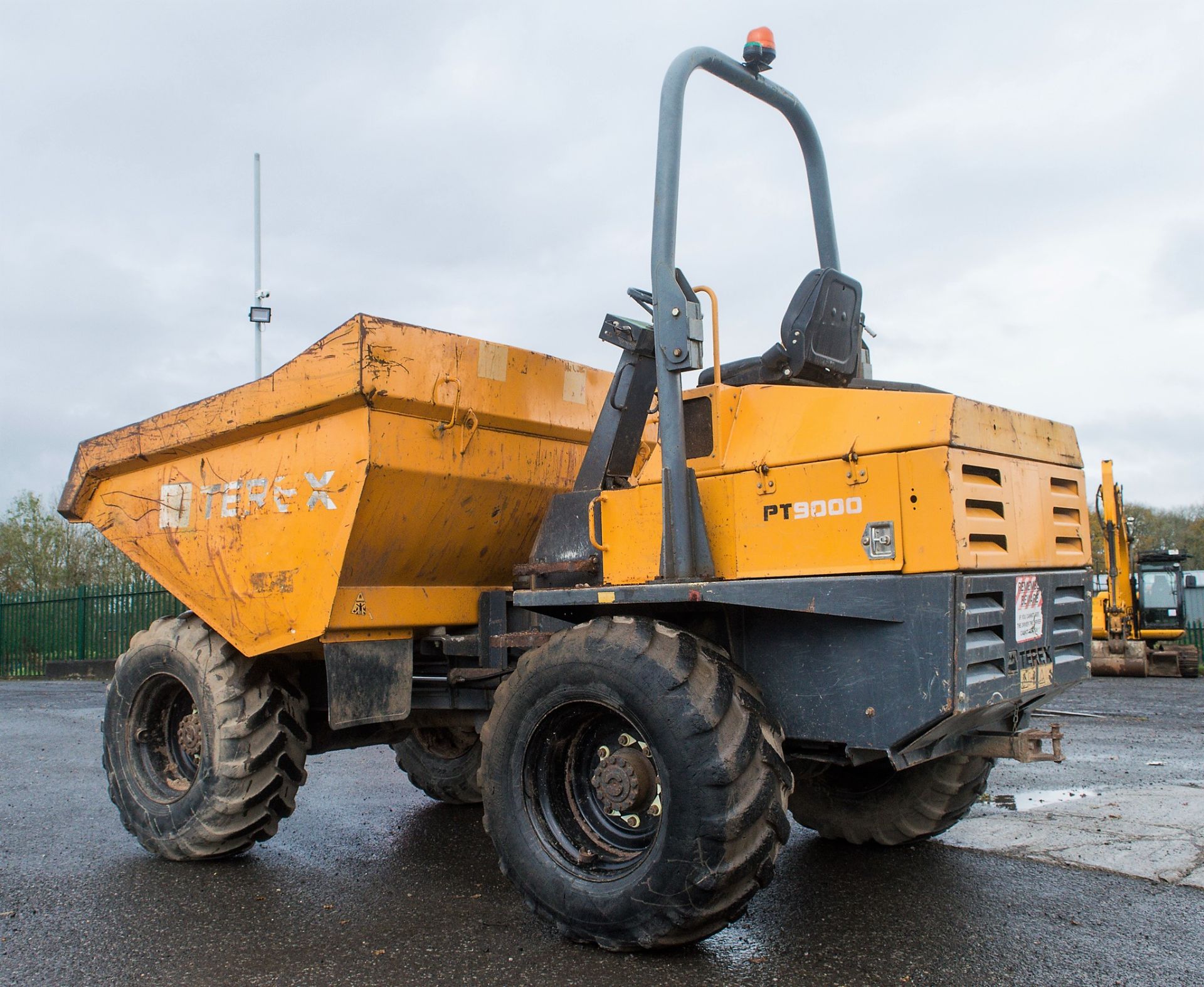 Benford Terex PT9000 9 tonne straight skip dumper Year: 2007 S/N: E707FM360 Recorded Hours:3913 - Image 3 of 19