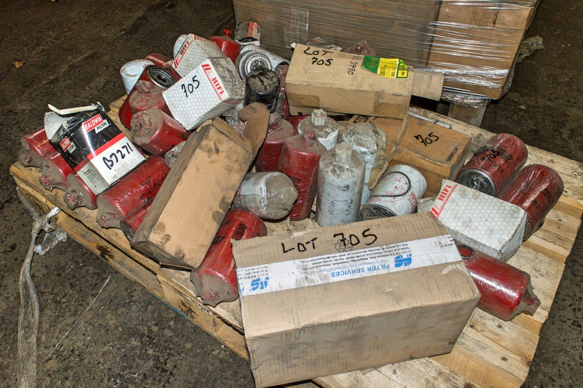 Pallet of various filters