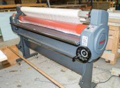 Mimaki LA160W laminating machine Year: 2015 S/N: W160C0094 Paper size: 165 cm