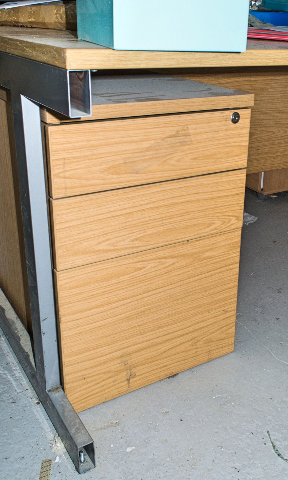 2 - L-shaped work stations each c/w 3 drawer pedestal - Image 2 of 2