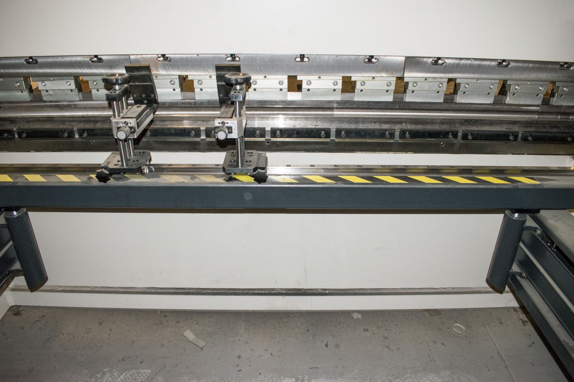Morgan Rushworth PBS CNC 3100/160 3 axis CNC downstroking hydraulic pressbrake  Year of Manufacture: - Image 14 of 17