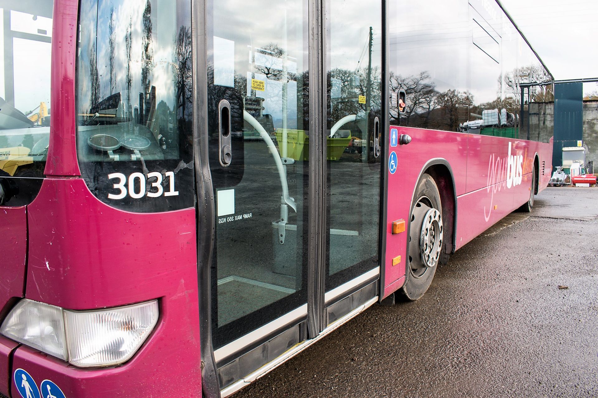 Mercedes Benz O530 Euro V 38 seat single deck service bus Registration Number: BK13 XYH Date of - Image 10 of 17