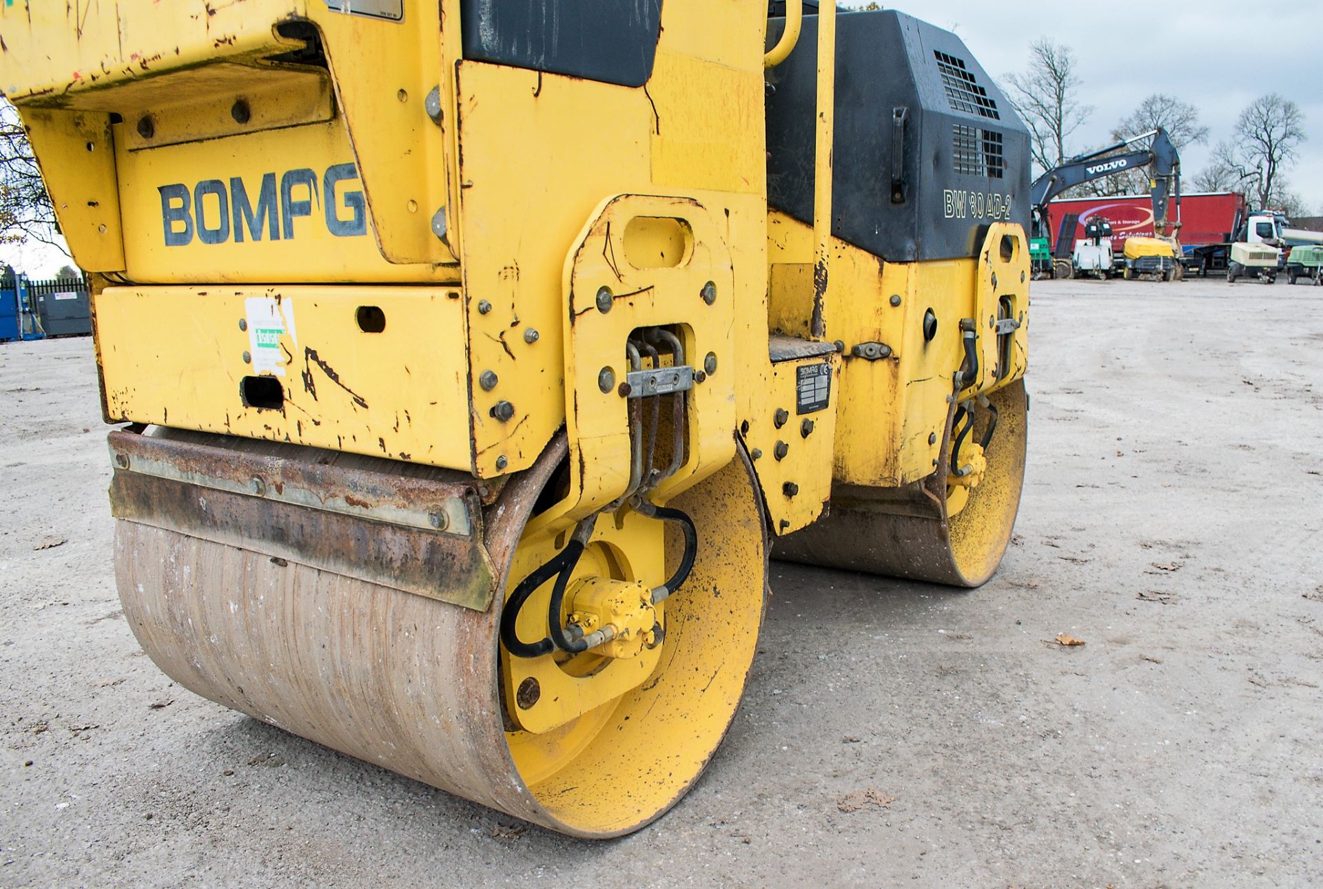 Bomag BW80 AD-2 double drum ride on roller Year: 2006 S/N: 426240 Recorded Hours: 396 R1346 - Image 9 of 13