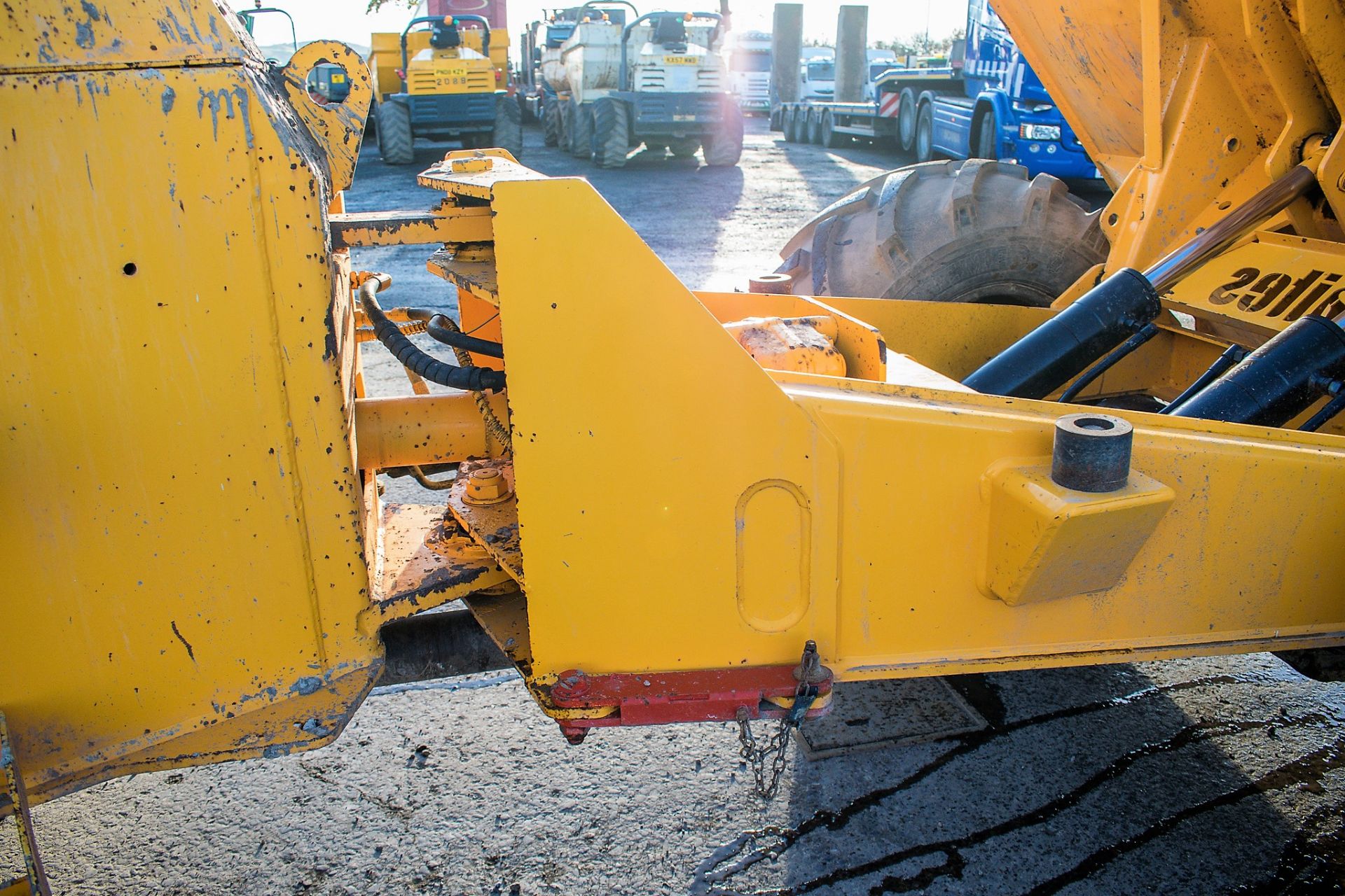 Thwaites 6 tonne straight skip dumper Year: 2005 S/N: 7A7406 Recorded Hours: 3674 1903 - Image 11 of 18