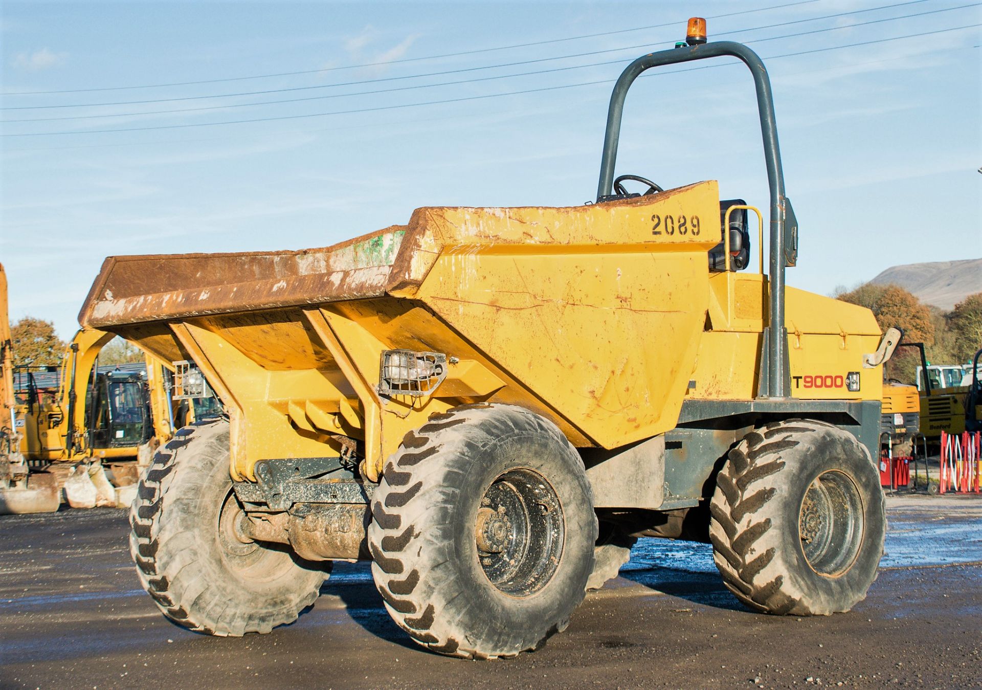 Benford Terex 9 tonne straight skip dumper Year: 2008 S/N: E805FM213 Recorded Hours: 3005 2089