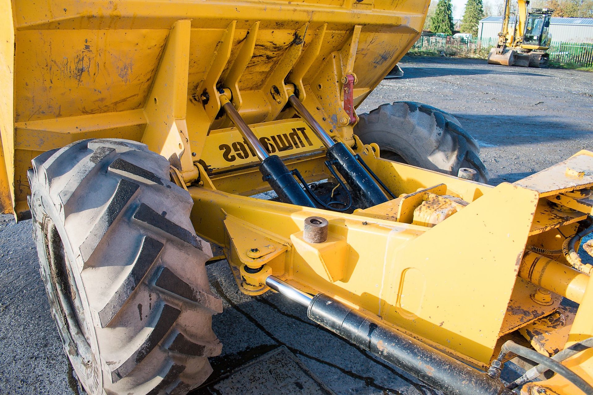 Thwaites 6 tonne straight skip dumper Year: 2005 S/N: 7A7406 Recorded Hours: 3674 1903 - Image 9 of 18