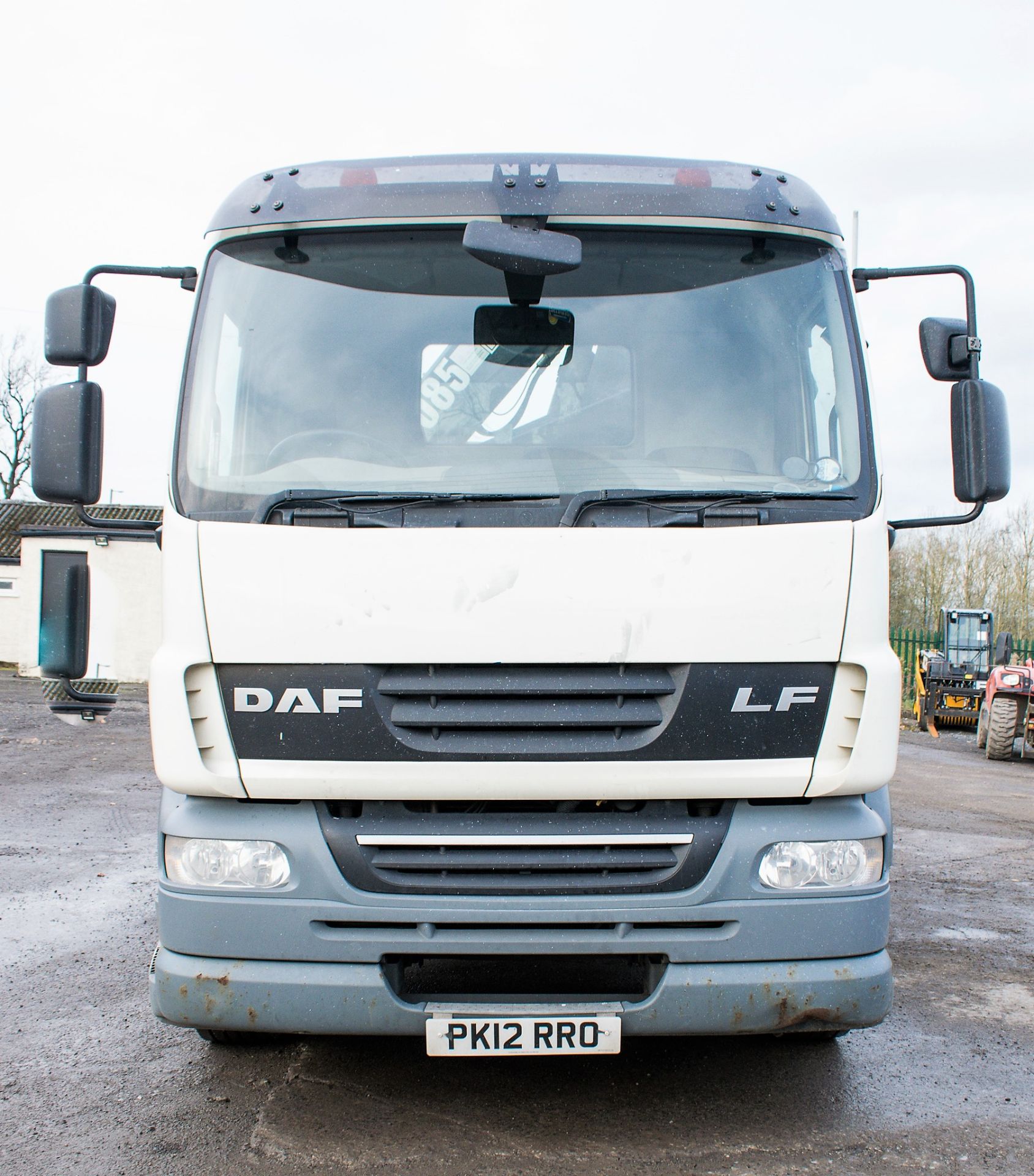 DAF 55.250 LF 18 tonne beaver tail plant lorry Registration Number: PK12 RRO Date of Registration: - Image 5 of 21