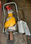 Hydraulic drill/auger