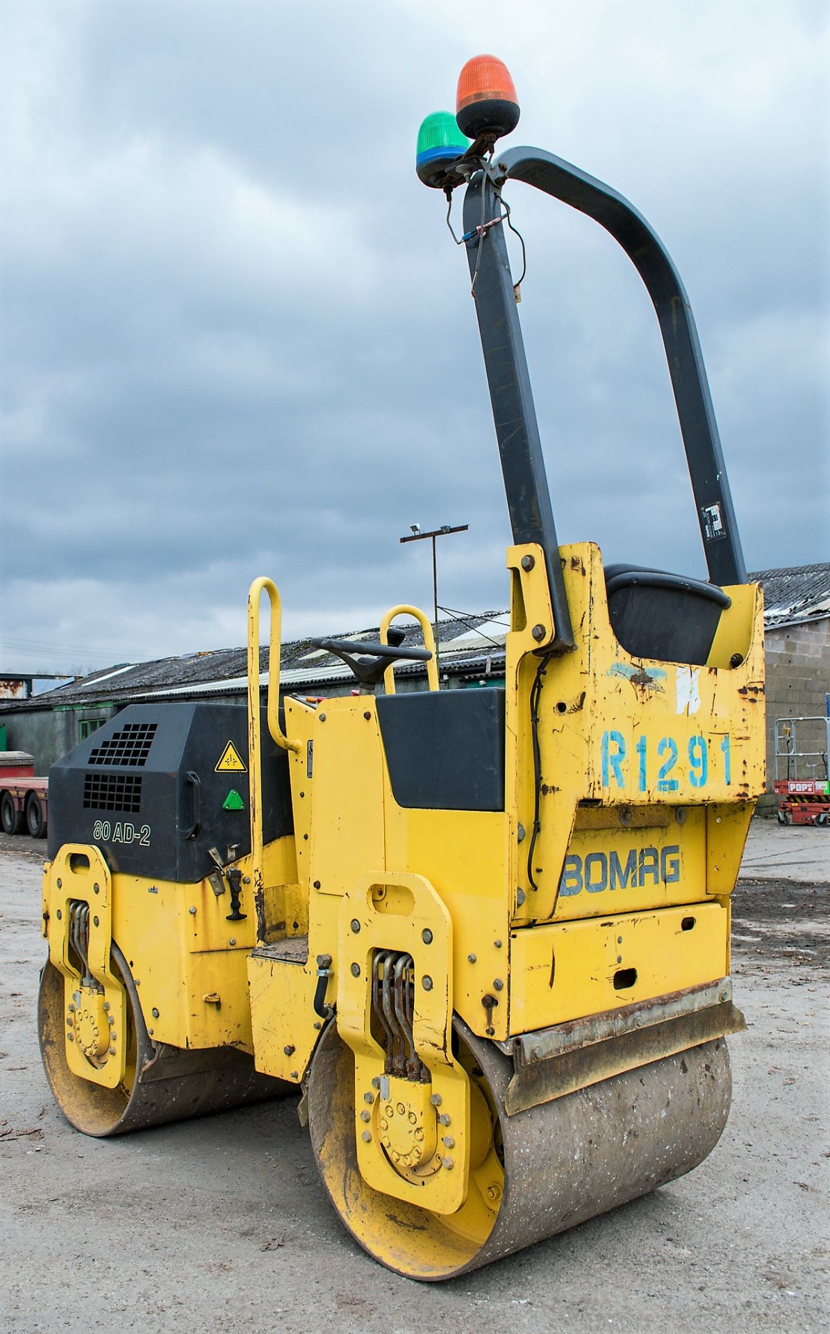 Bomag BW80 AD-2 double drum ride on roller Year: 2006 S/N: 426837 Recorded Hours: 770 R1291 - Image 3 of 13