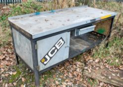 Steel work bench