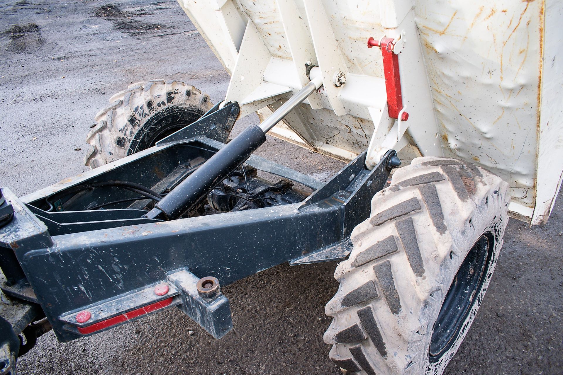 Benford Terex 3 tonne straight skip dumper Year: 2005 S/N: E512FR001 Recorded Hours: 2620 D1272 - Image 11 of 19