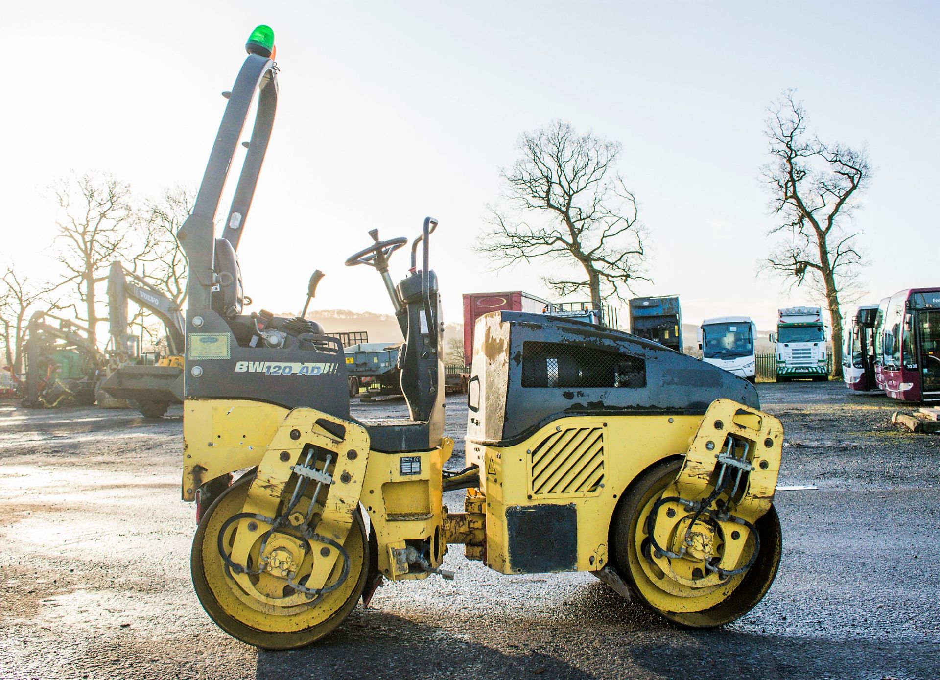 Bomag BW120 AD-4 double drum ride on roller Year: 2005 S/N: 21623 Recorded Hours: 408 R1282 - Image 8 of 14