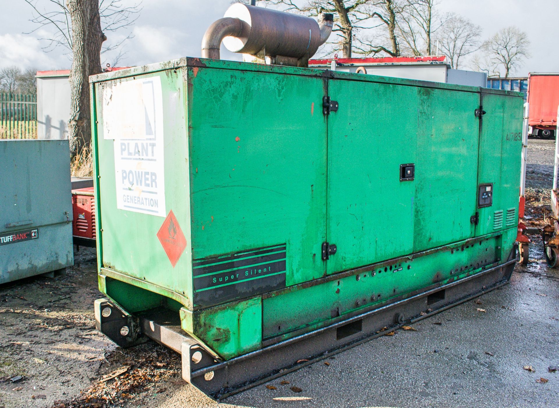 SDMO 100 kva diesel driven generator Year: 1998 S/N: 905239/03 Recorded Hours: 20,745 A171851 - Image 3 of 8